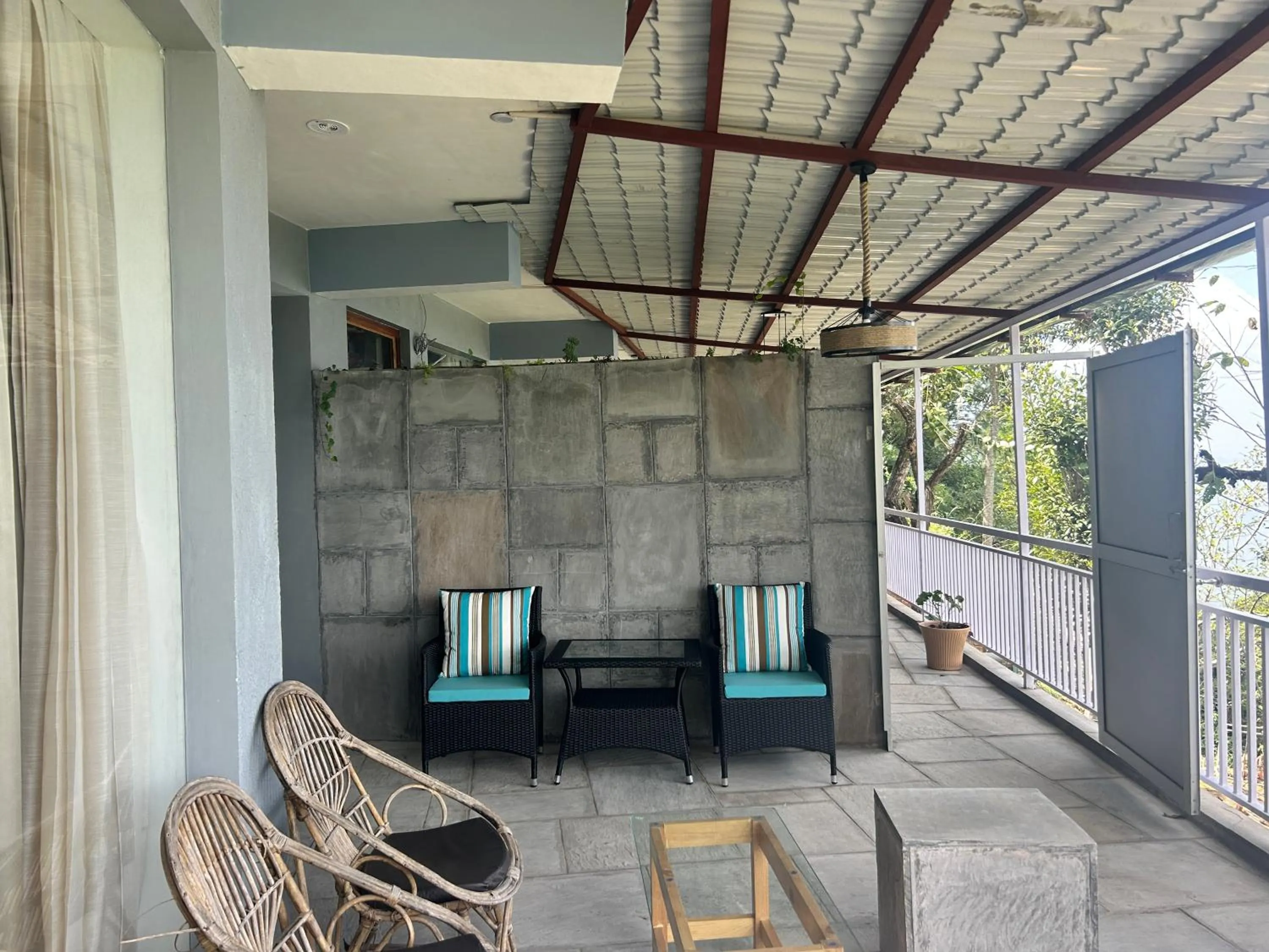 Kasar Himalaya Holiday Resort, Binsar Rd