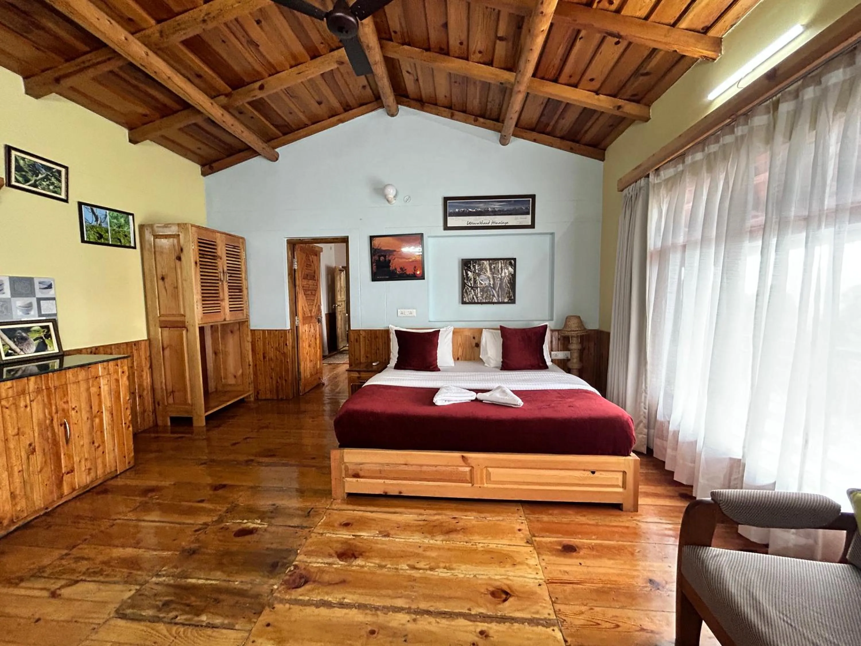 Kasar Himalaya Holiday Resort, Binsar Rd