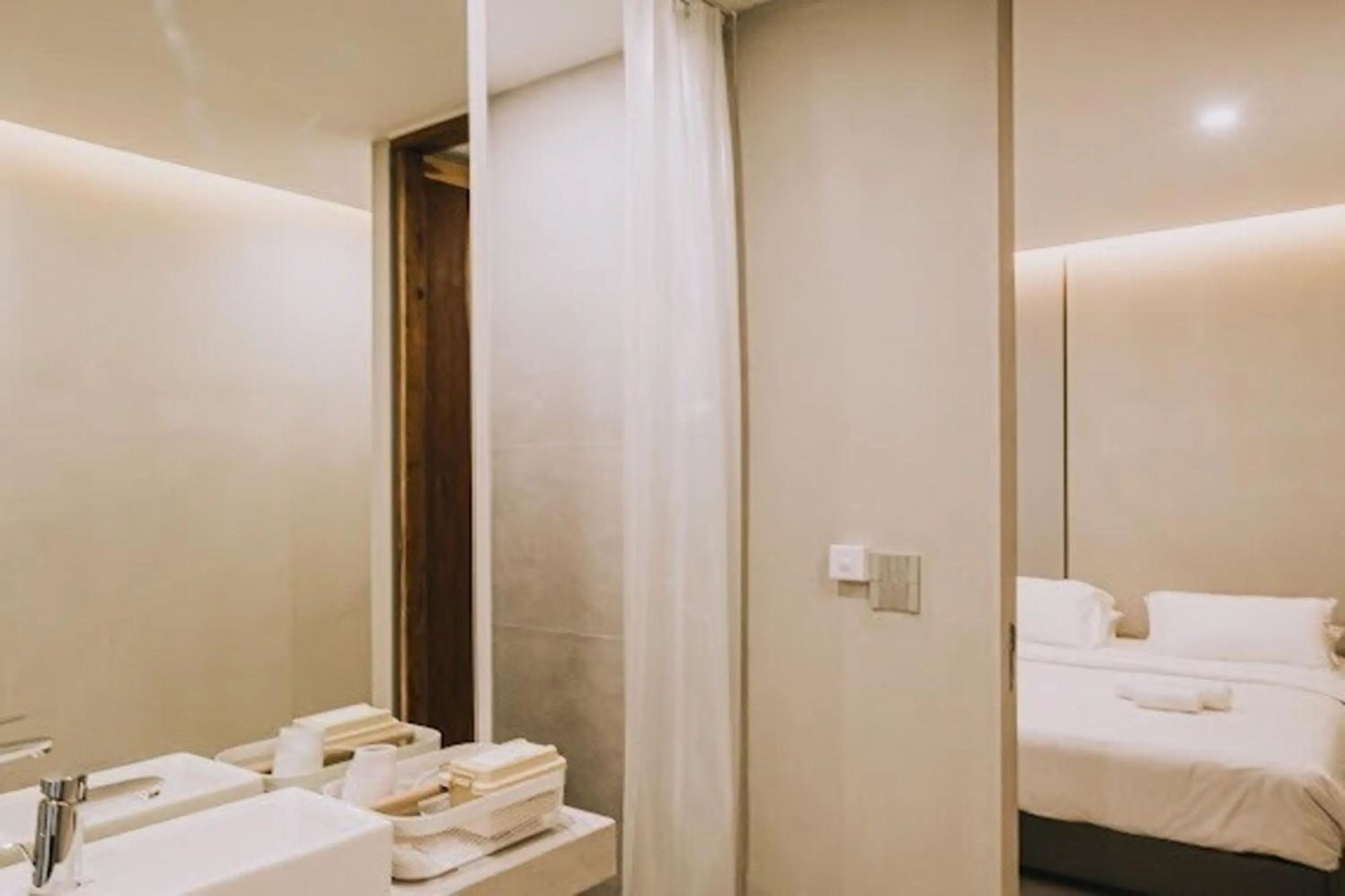 Bathroom, Bed in Mist Villa