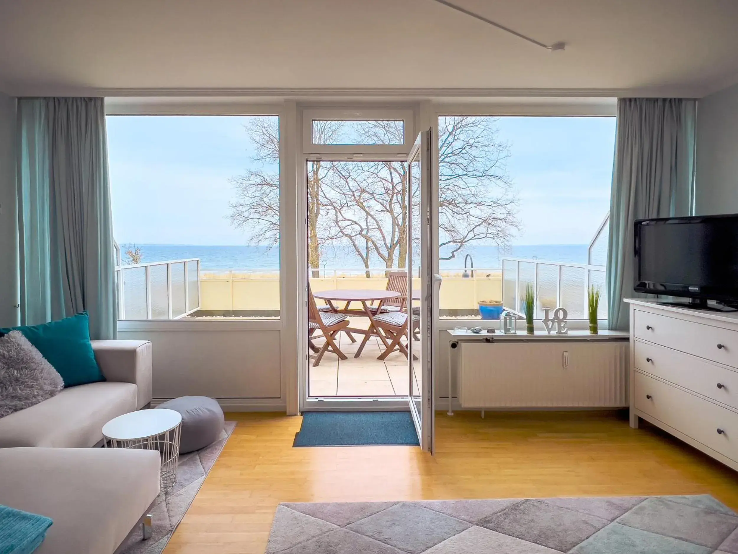 STR 107 - Strandallee 124 - Seeblick STR 107 - Strandallee 124 - Seeblick