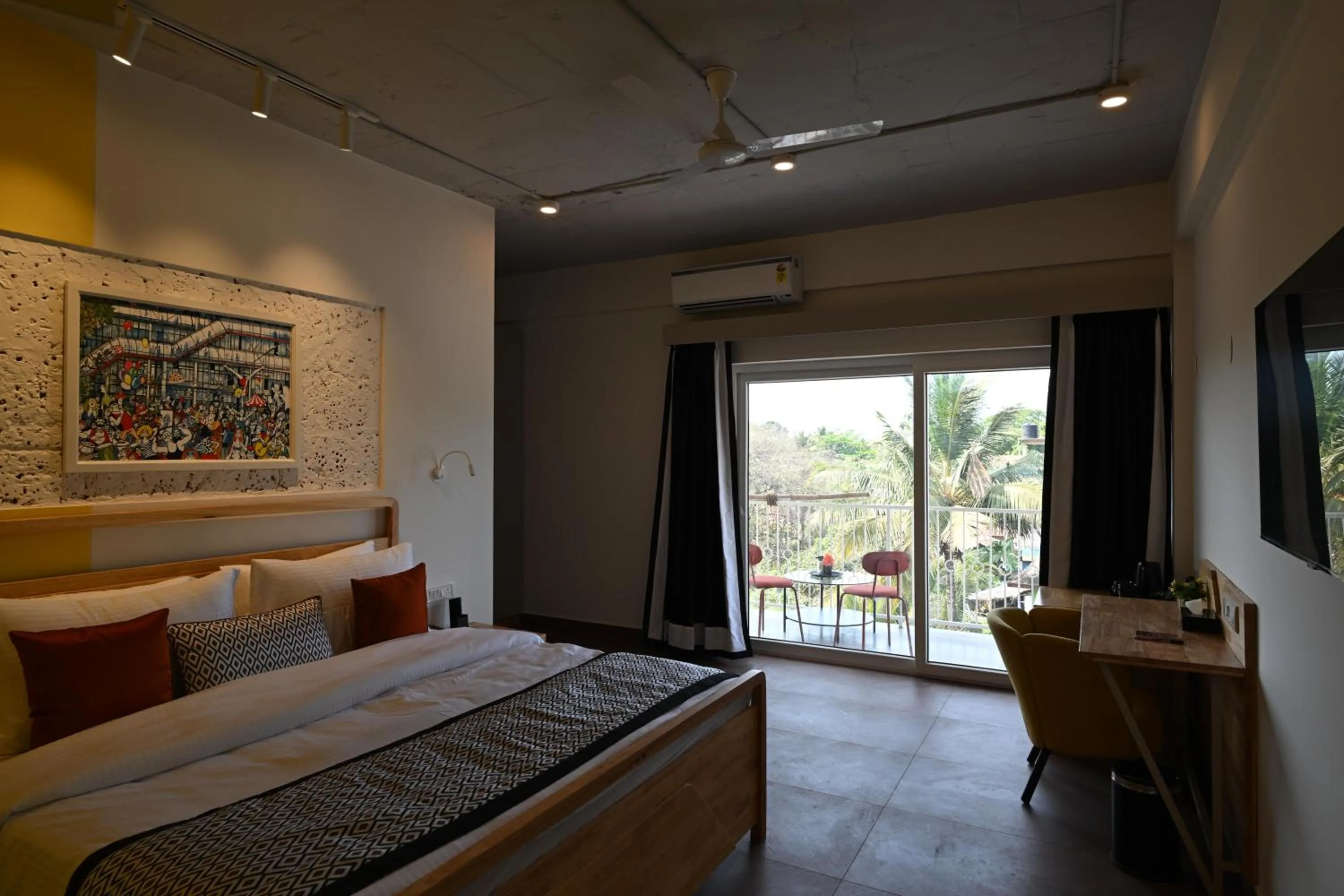 Bedroom, Bed in Bedzzz Xclusiv Morjim, Goa By Leisure Hotels