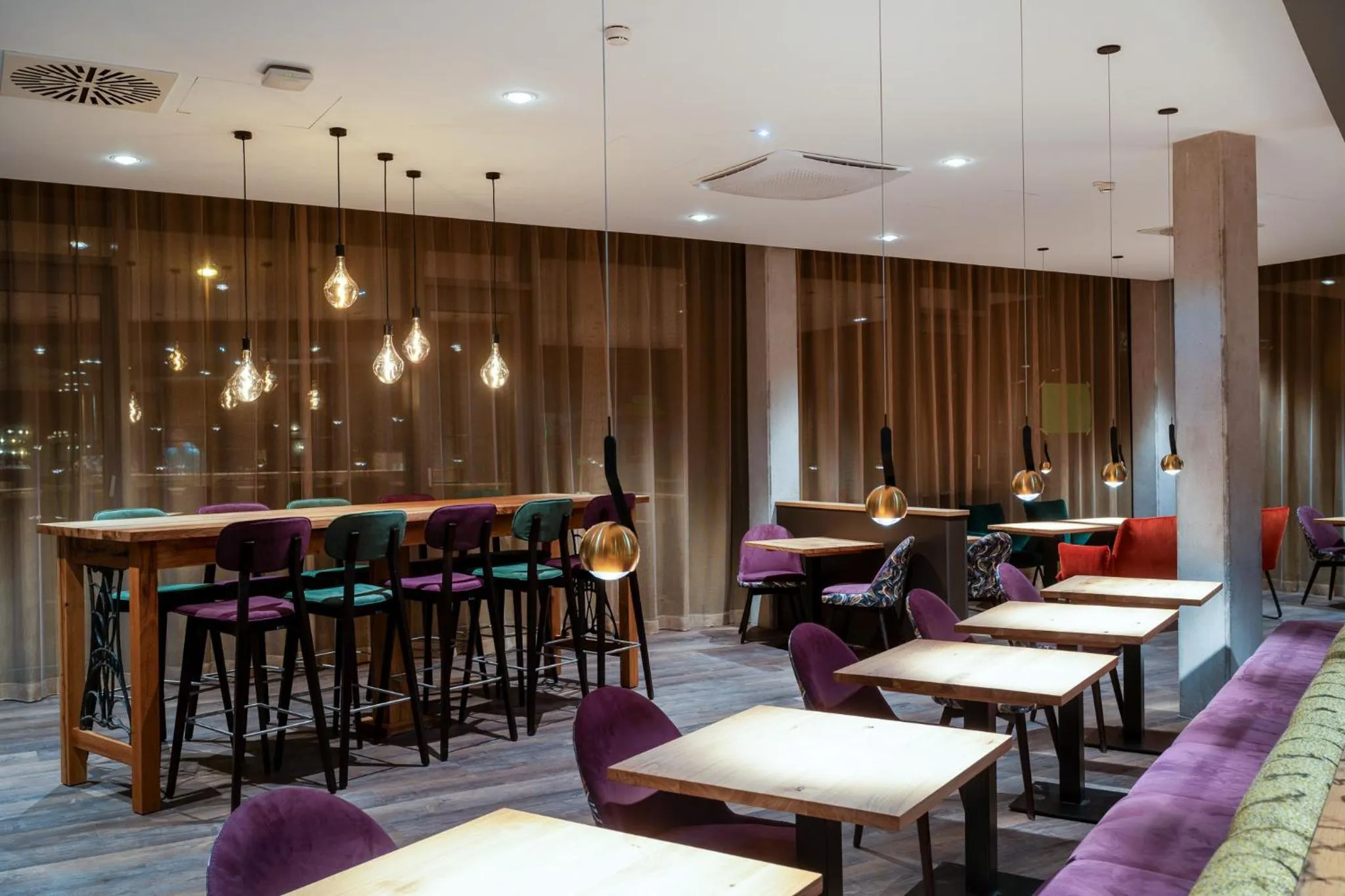 Lounge or bar in mightyTwice Hotel Achern