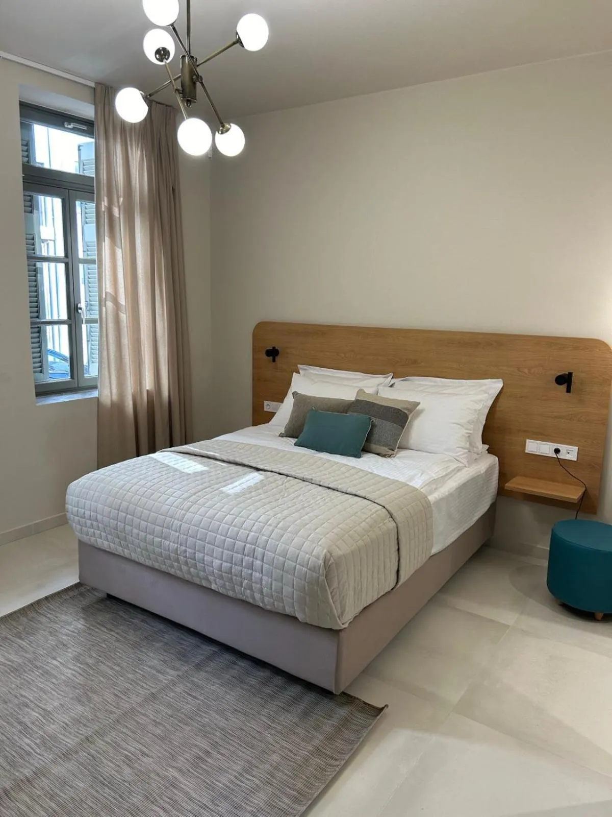 Bed in Living Yard Acropolis