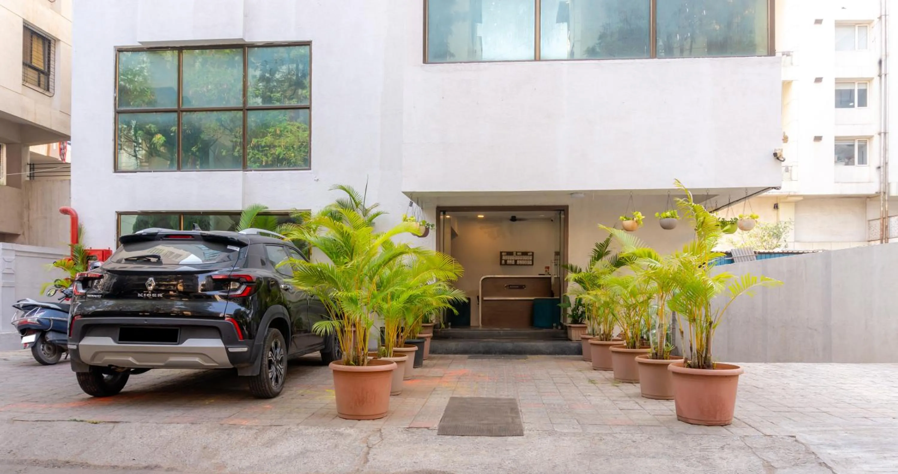 Parking in Treebo Blossom - Viman Nagar