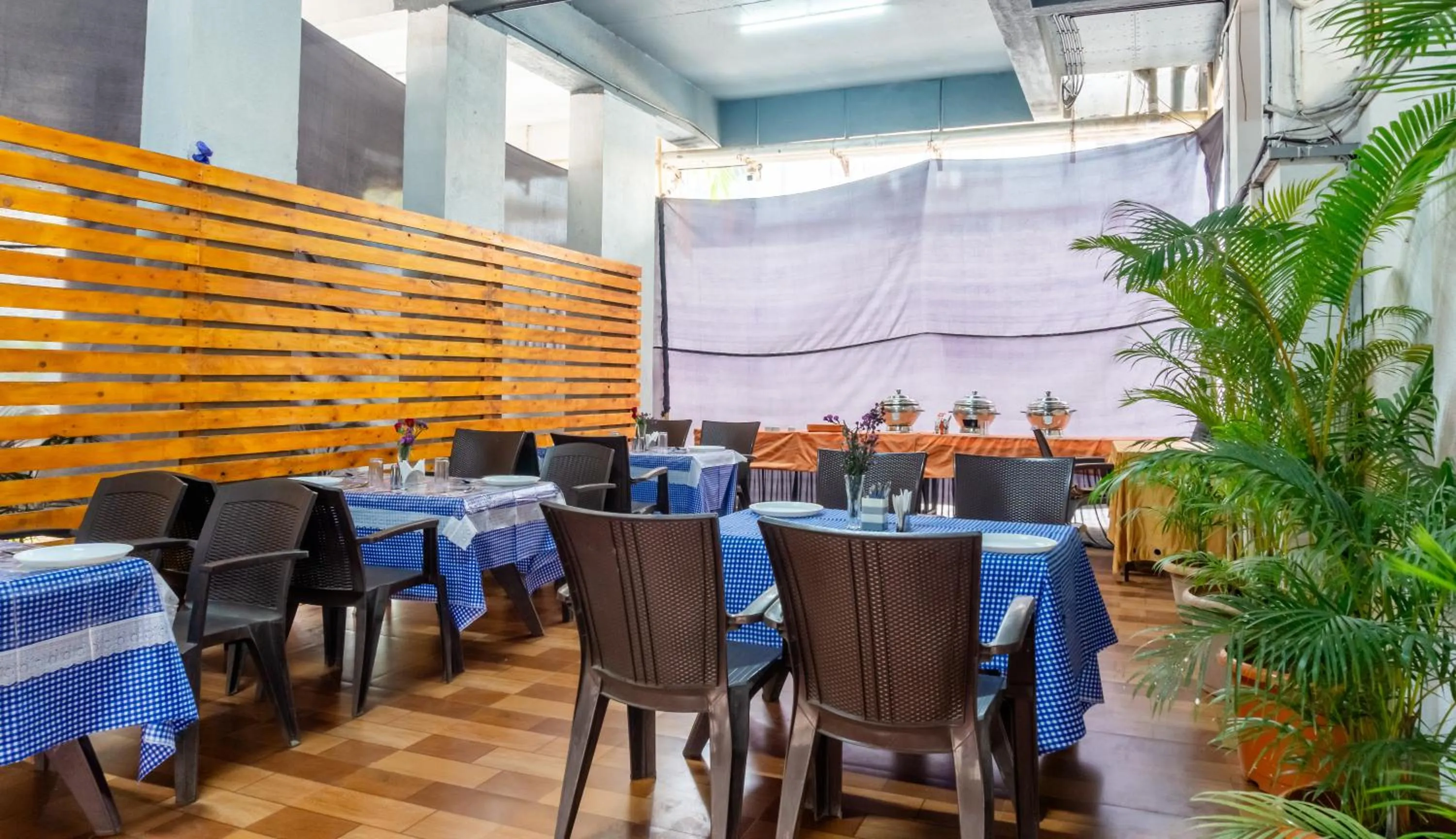 Dining area in Treebo Blossom - Viman Nagar