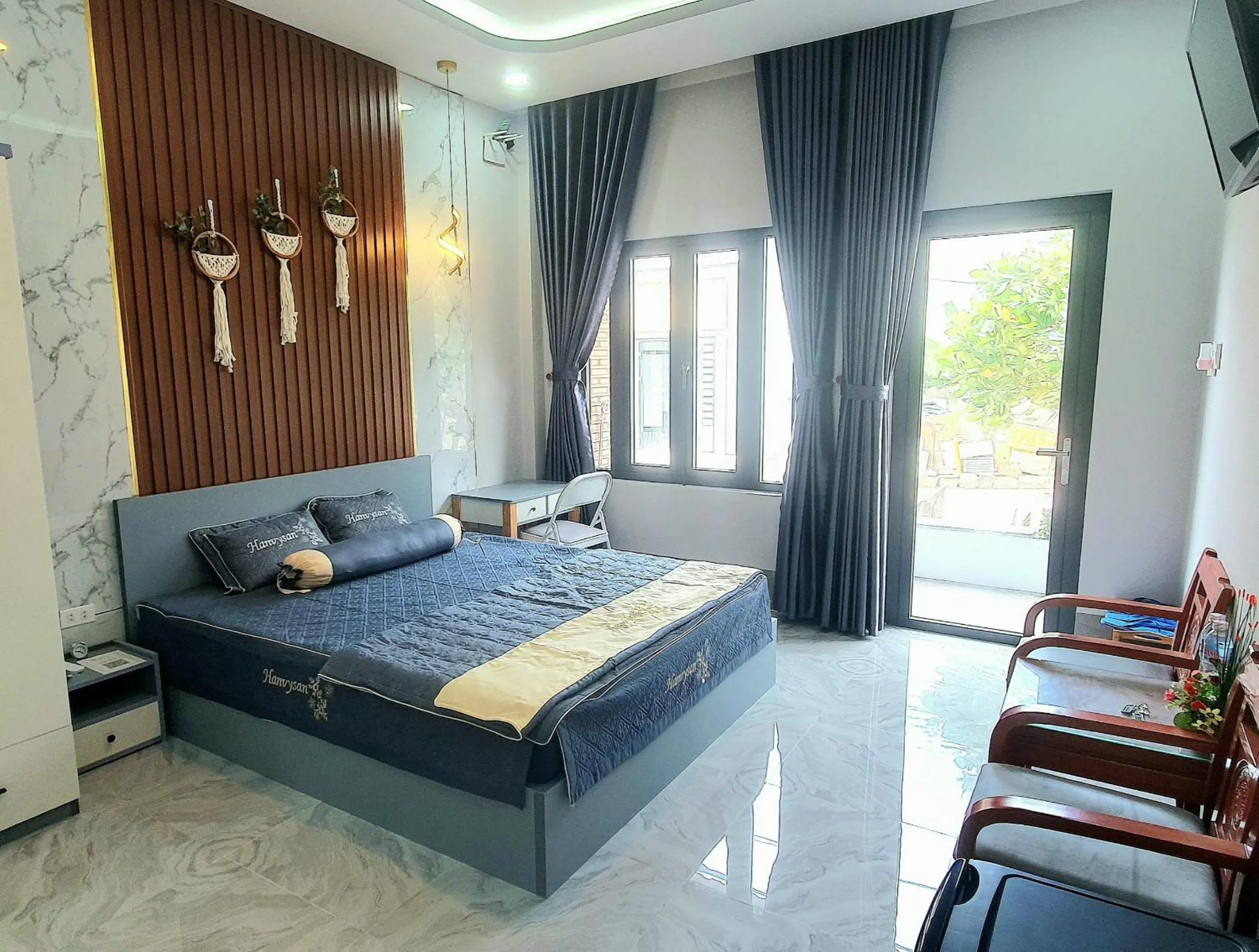 Bed in Homestay Quyên Quỳnh