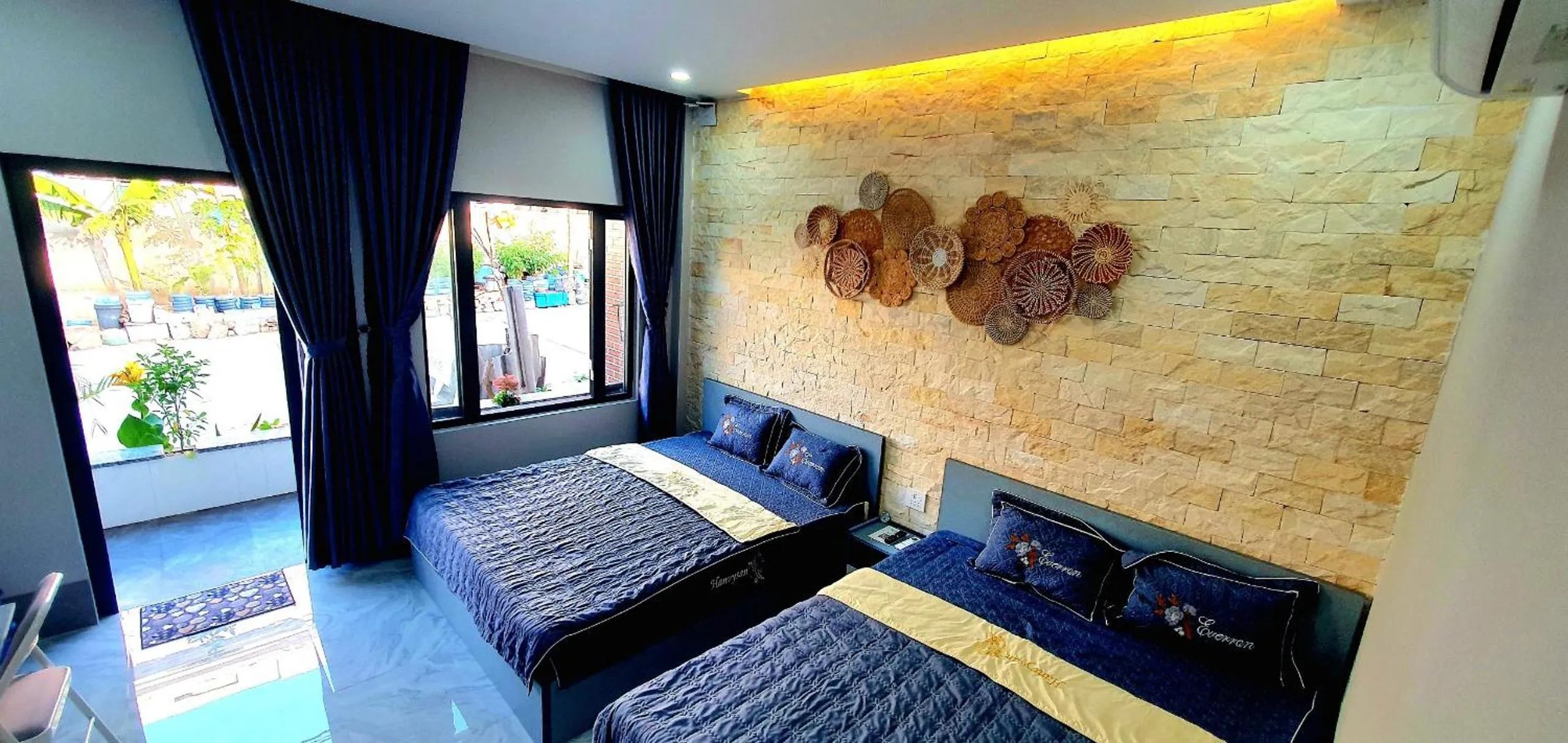 Bed in Homestay Quyên Quỳnh