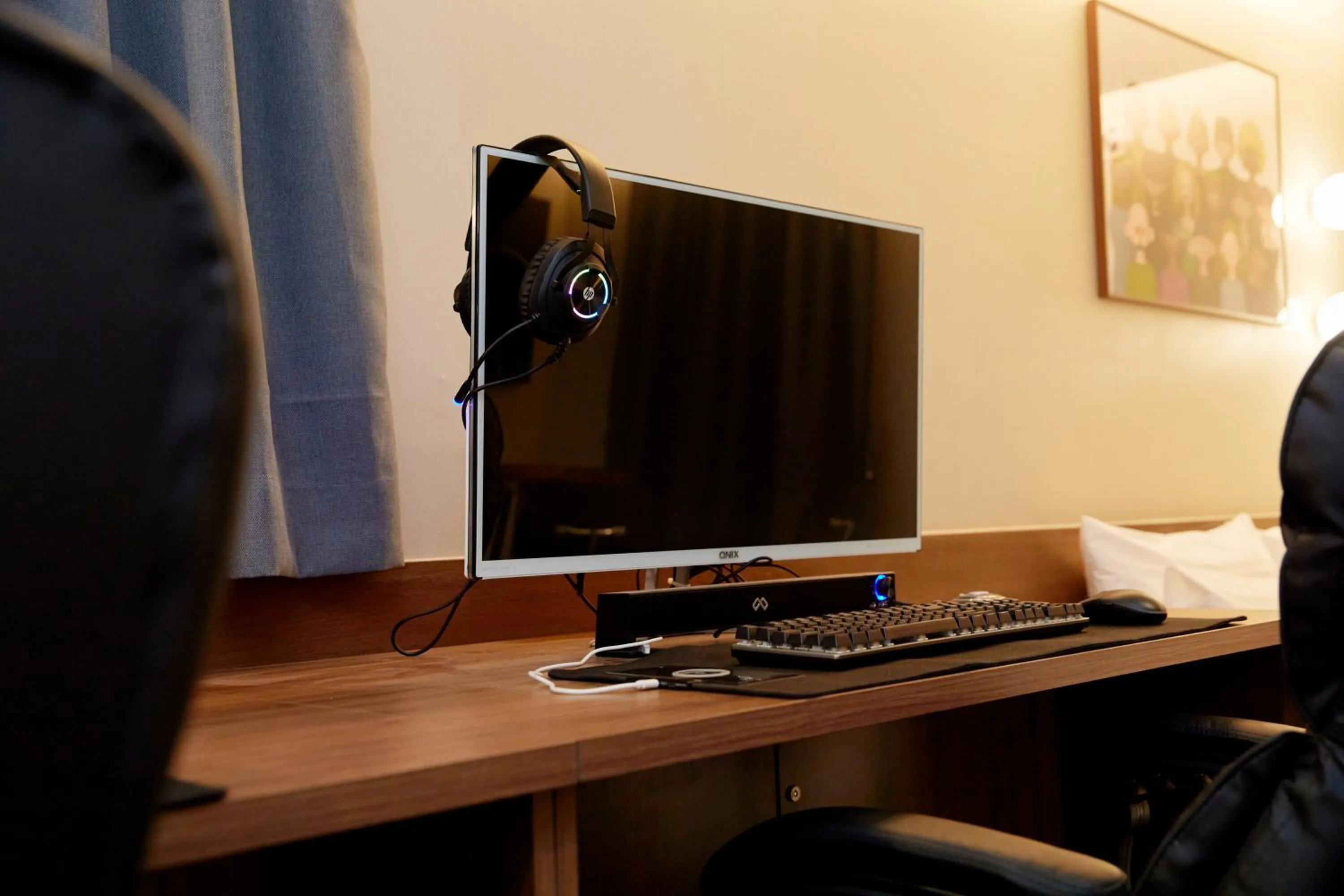 TV and multimedia in Anook Hotel Suwon