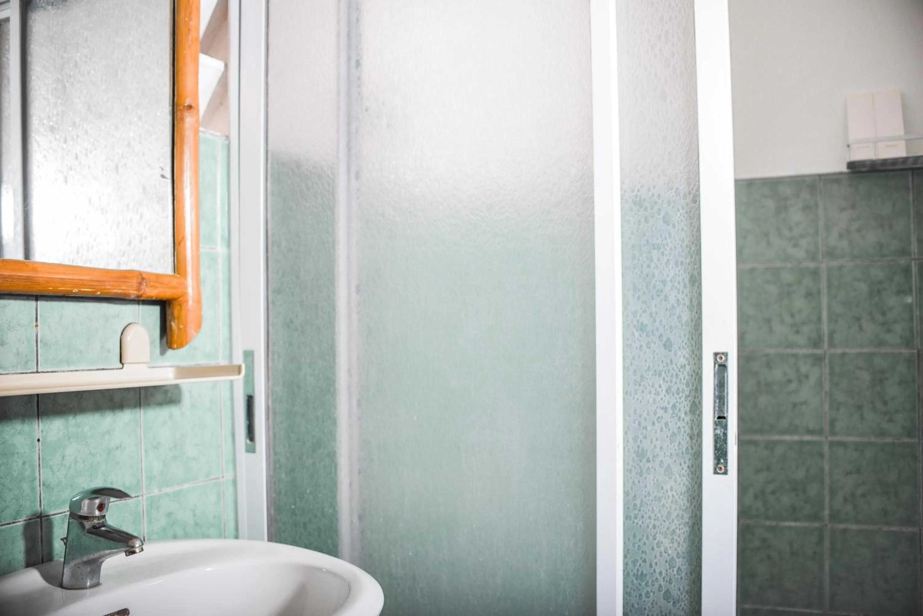 Shower in Whispering Palms Island Resort