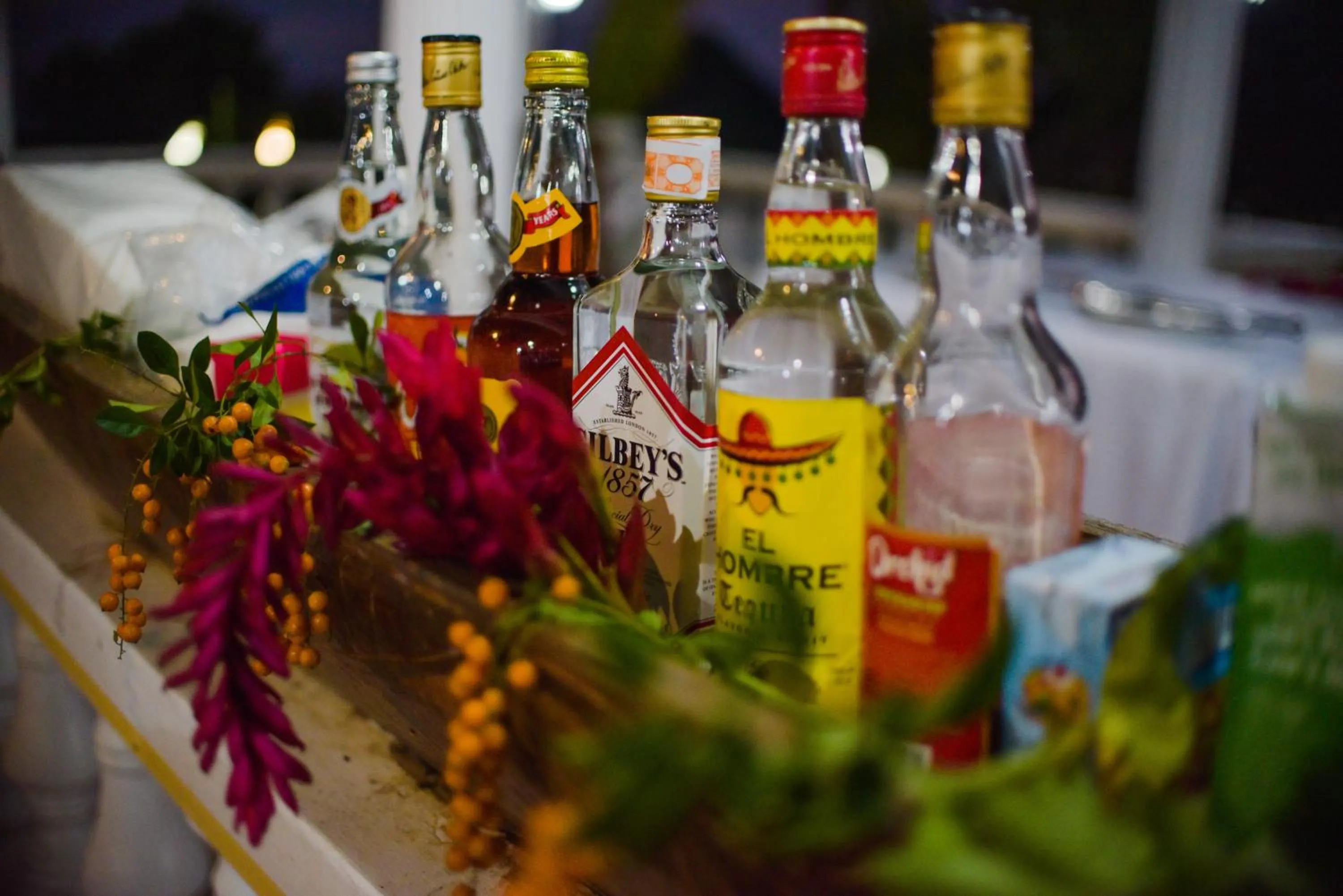 Restaurant/places to eat in Whispering Palms Island Resort