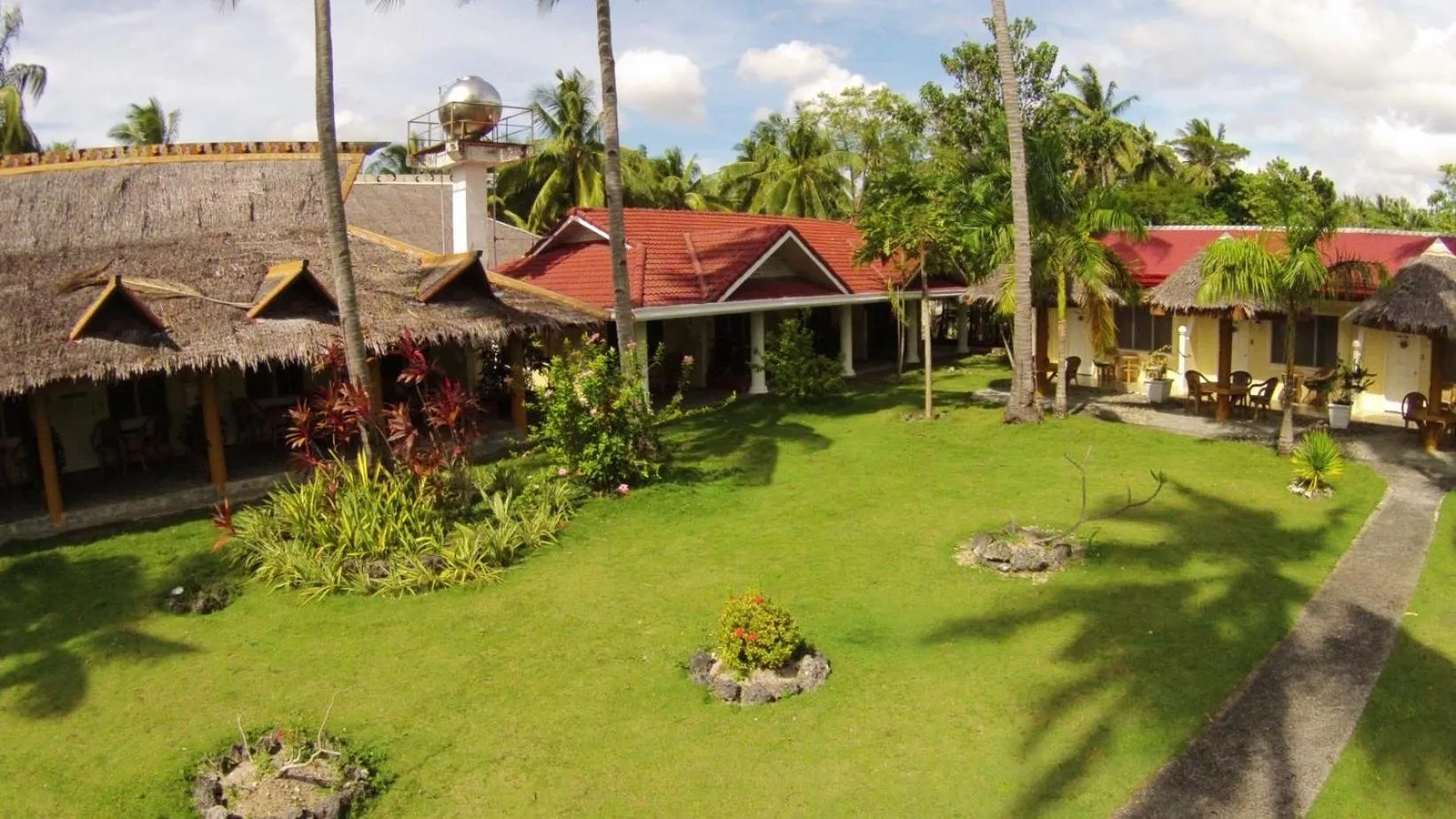 Garden in Whispering Palms Island Resort