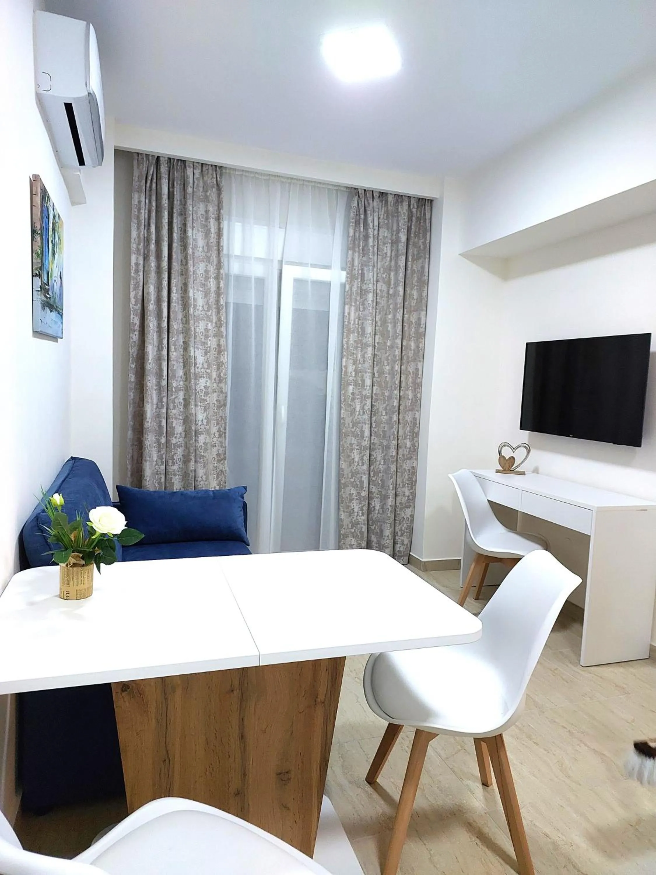 Seating area in Navarino Luxe Suites