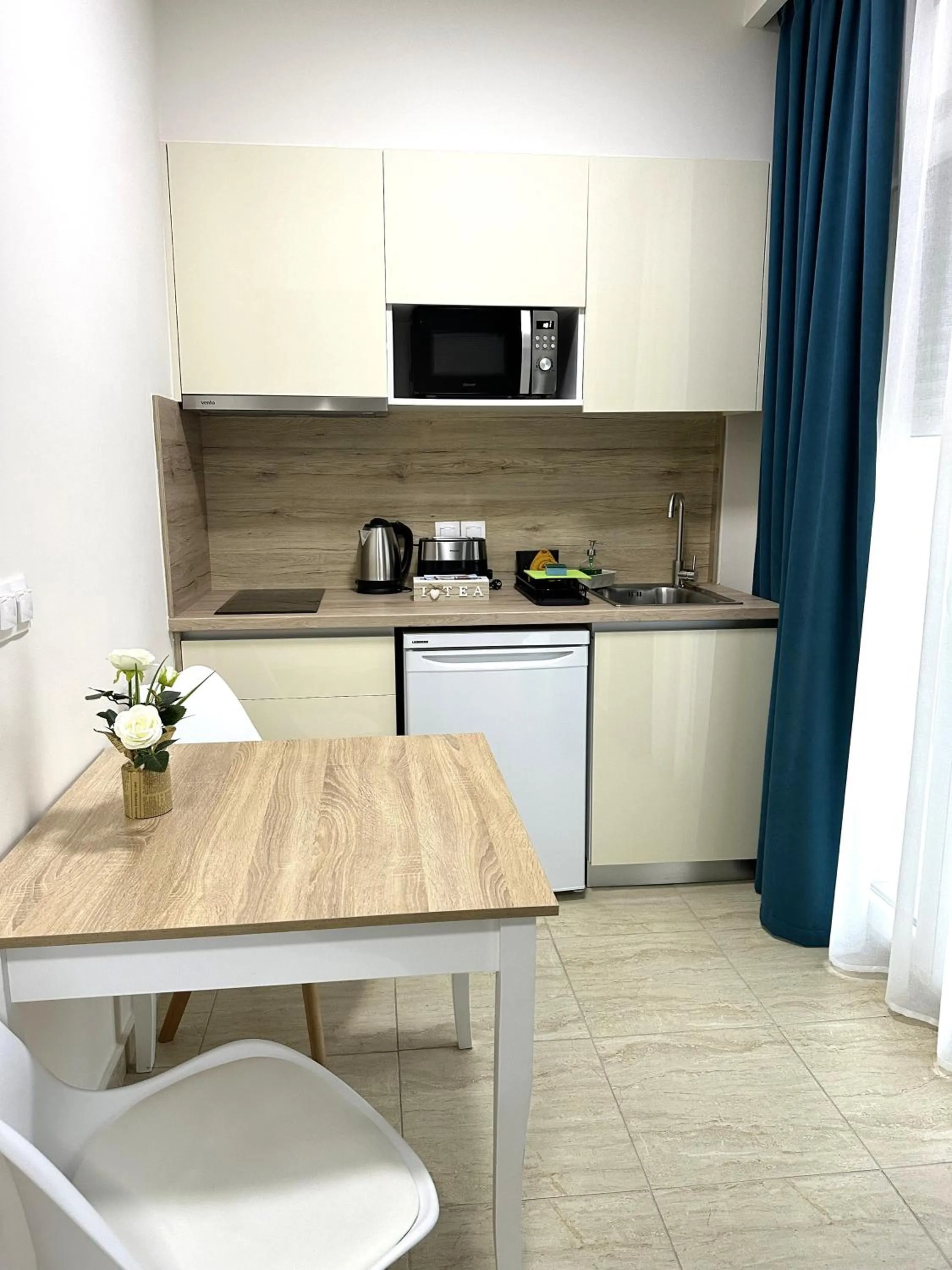 Dining area in Navarino Luxe Suites