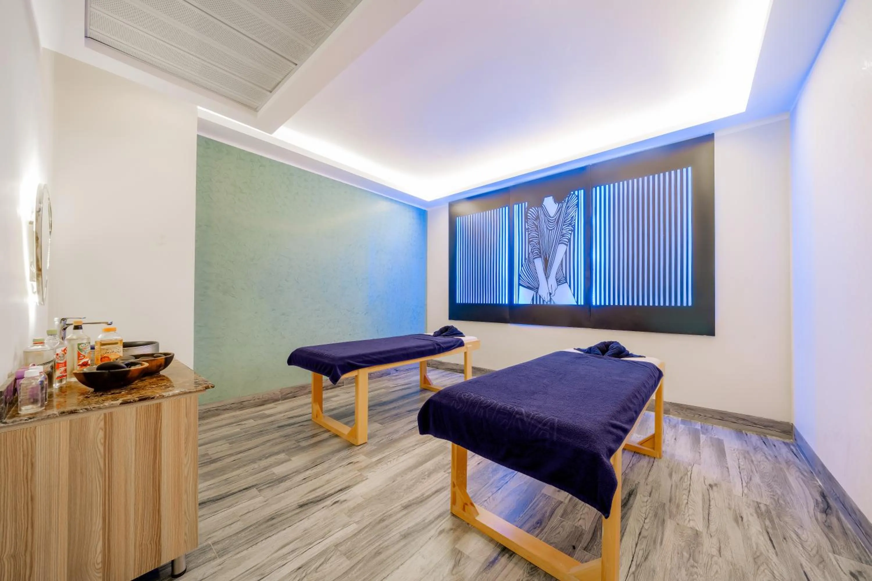 Massage in SIRENA BEACH RESORT & SPA