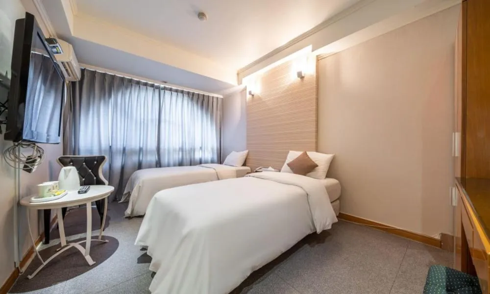 Bed in Ansan Seowon Tourist Hotel