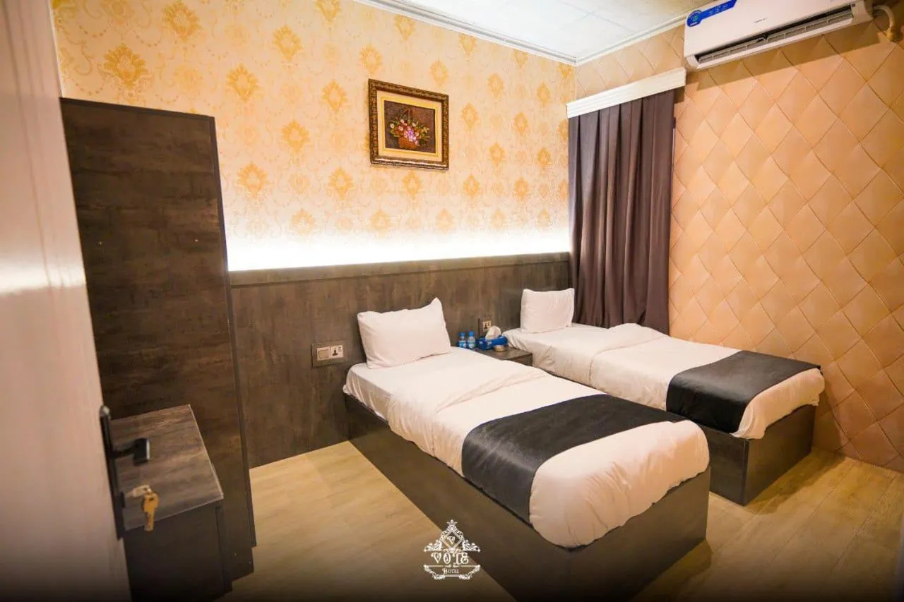 Economy Quadruple Room in Vote Hotel 2