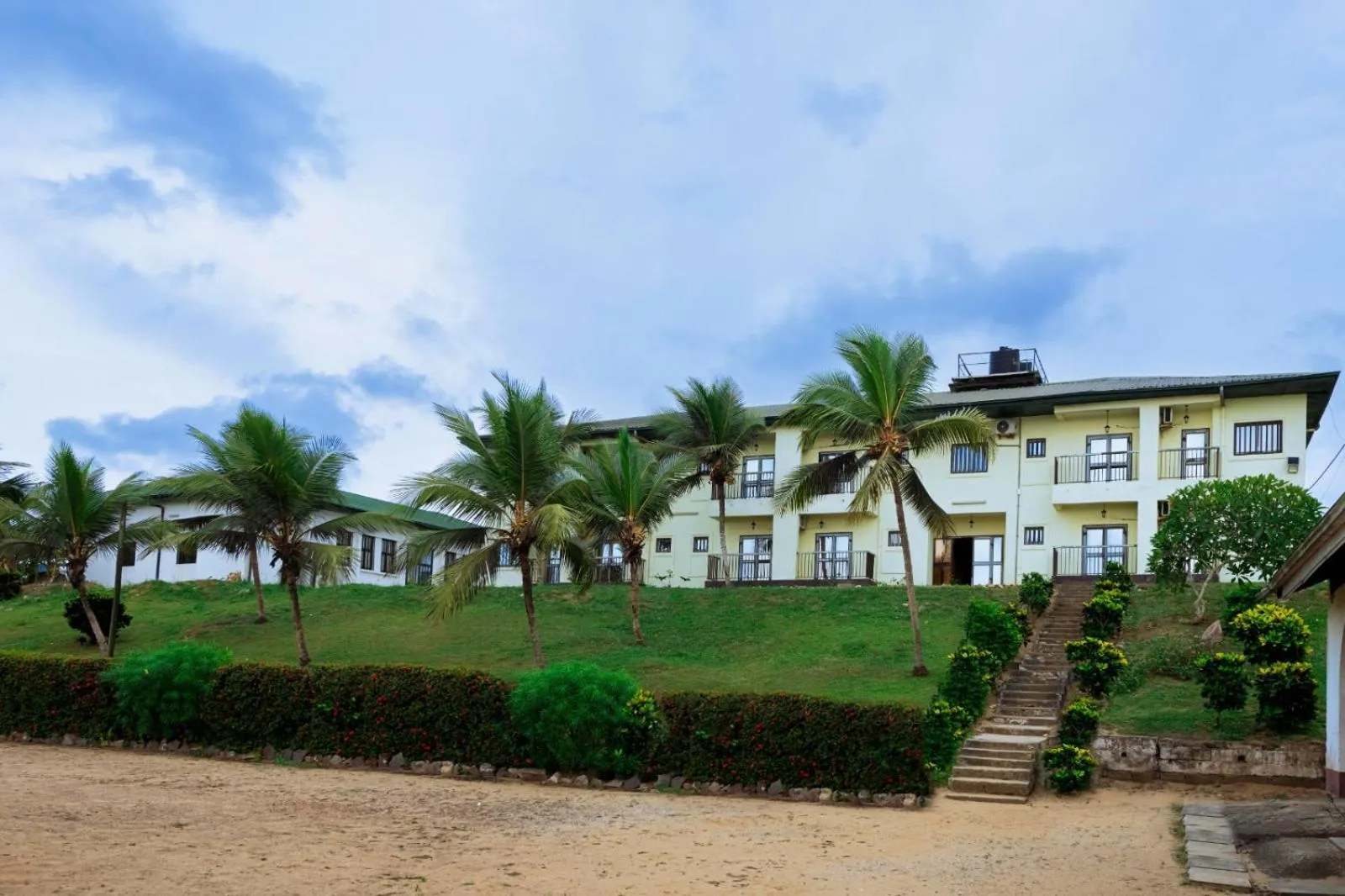 Property building in HOTEL DE L'OCEAN KRIBI
