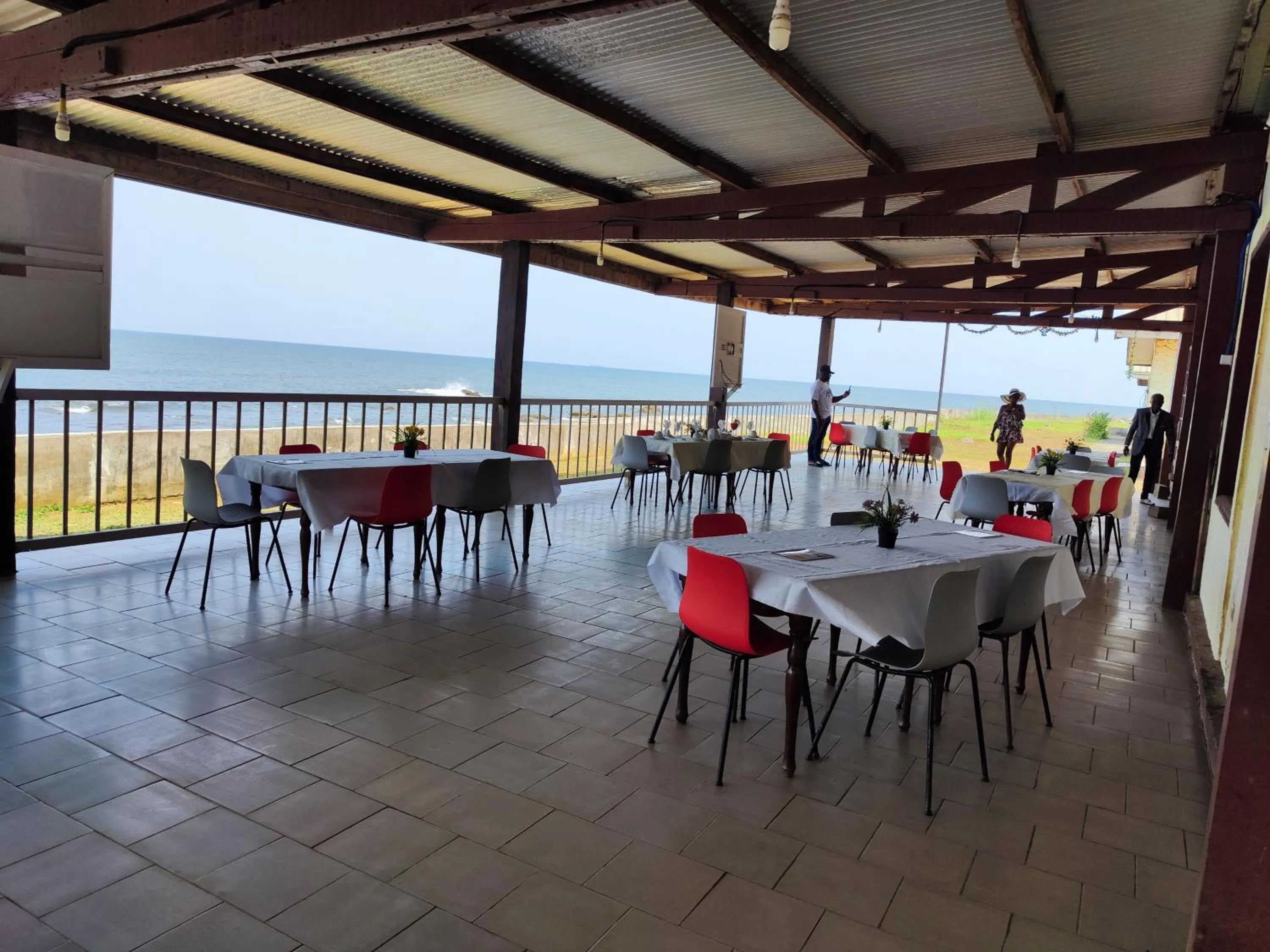 Restaurant/places to eat in HOTEL DE L'OCEAN KRIBI