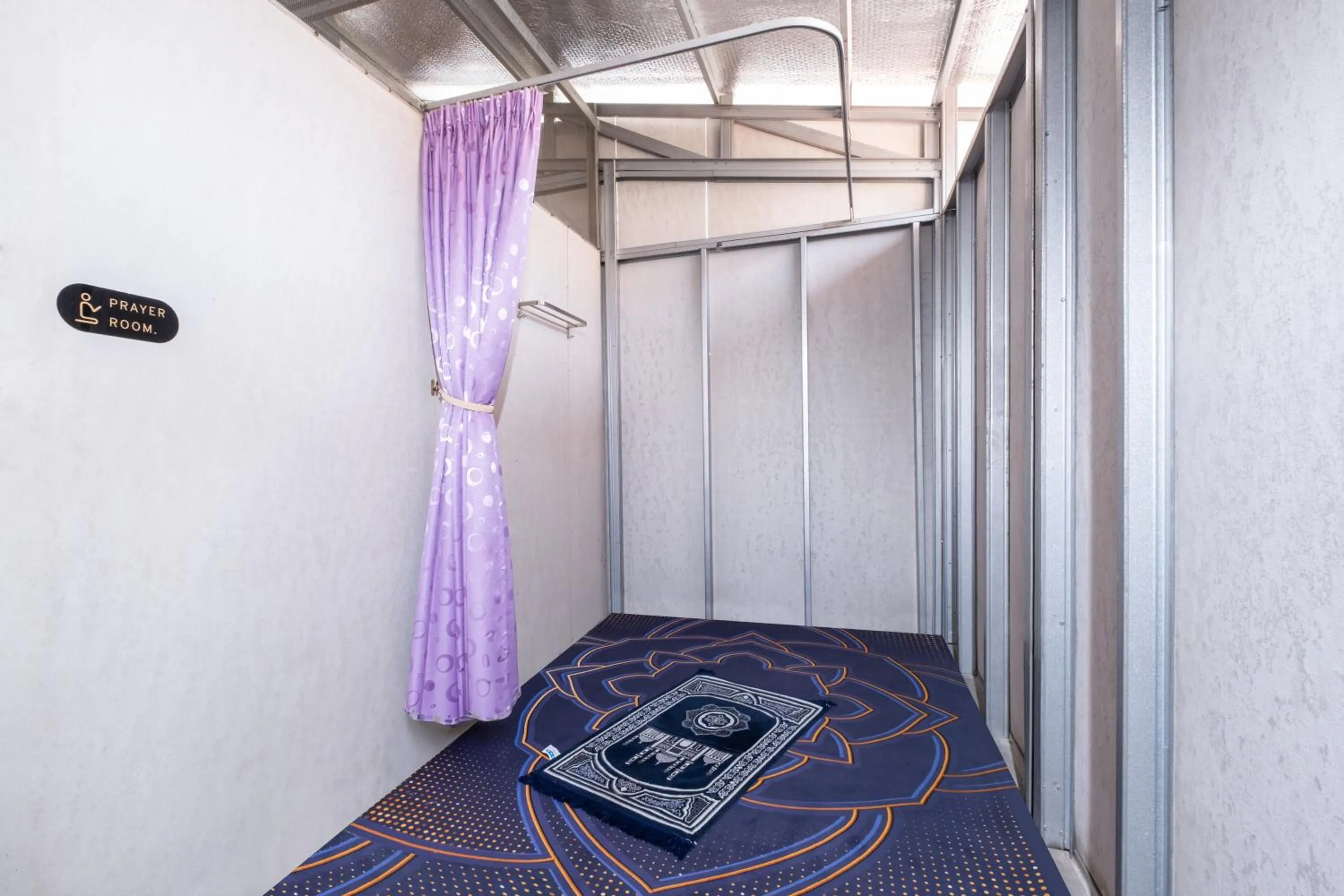 Gold Hotel Simpang Lima