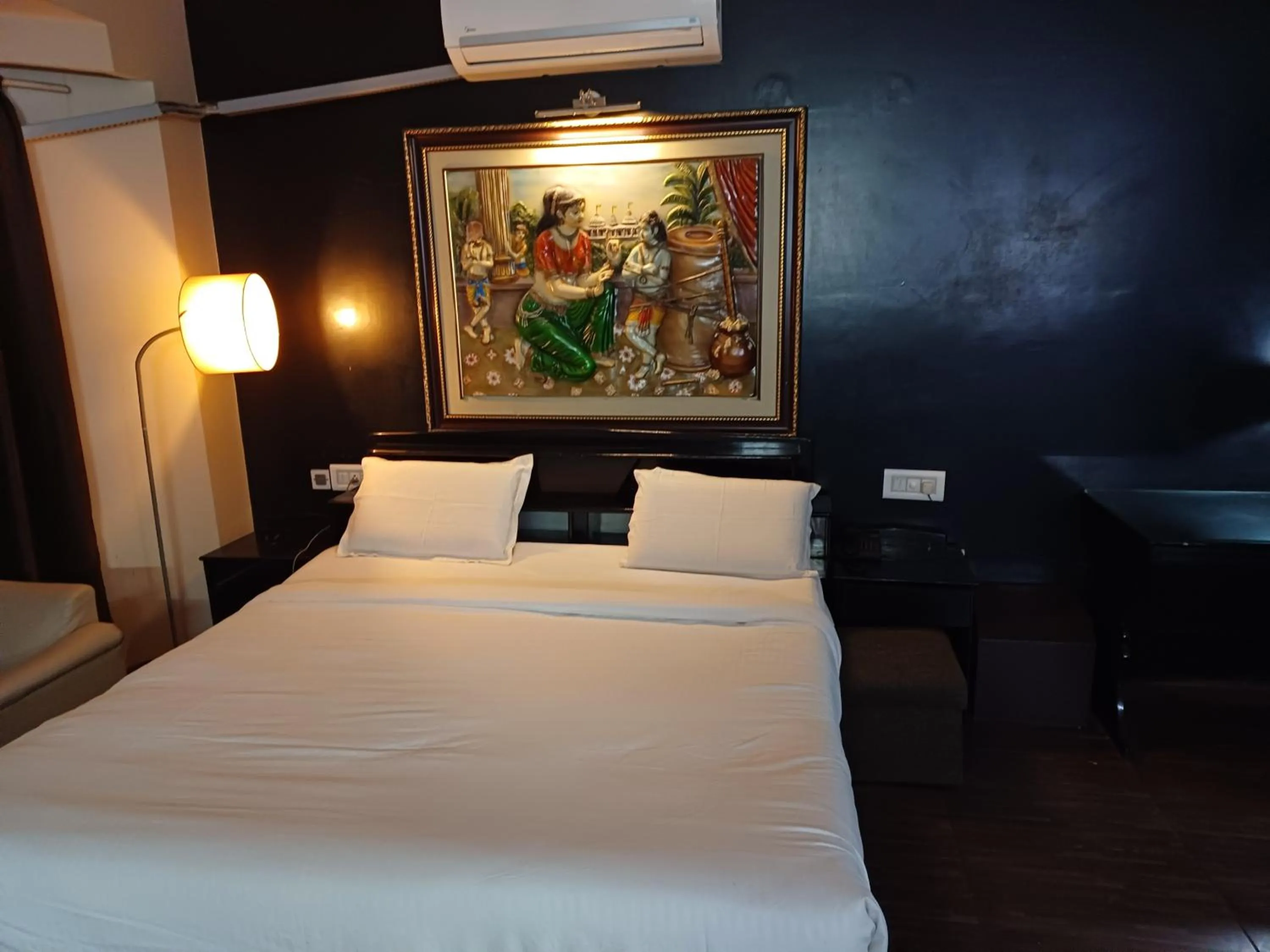 Photo of the whole room, Bed in Hotel Maya international