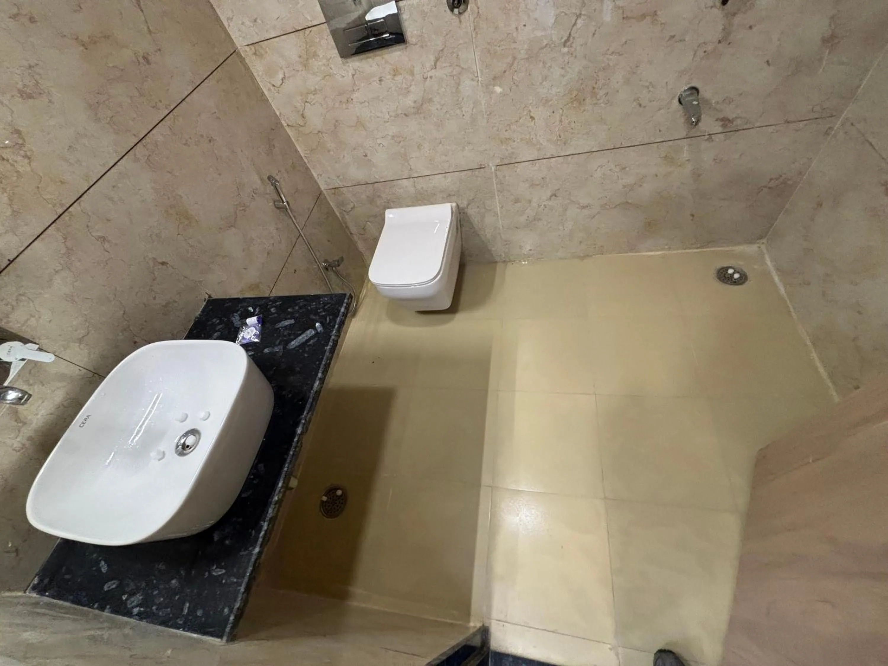 Bathroom in Hotel Maya international