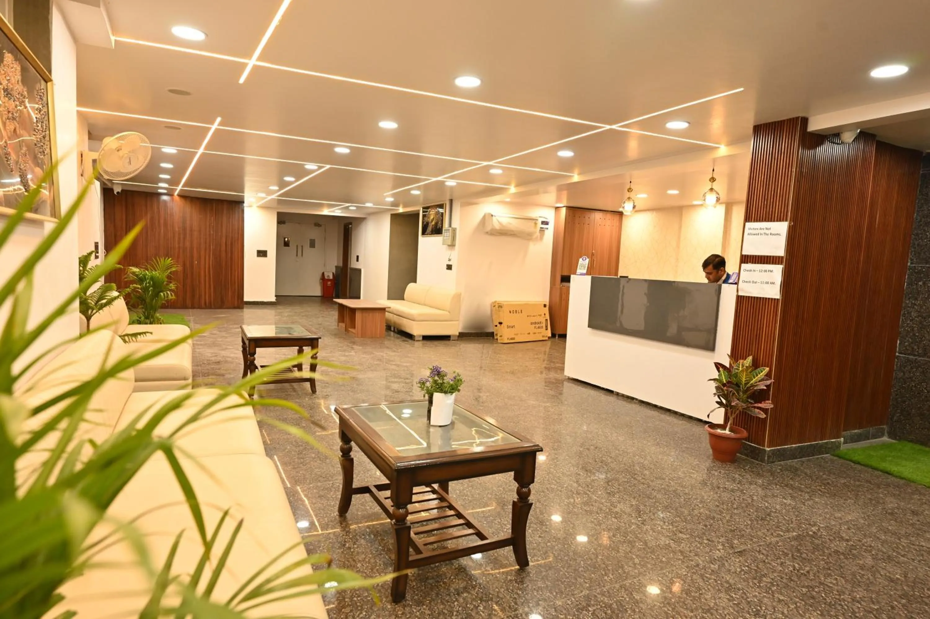 Lobby or reception in Hotel Down Town Paschim Vihar