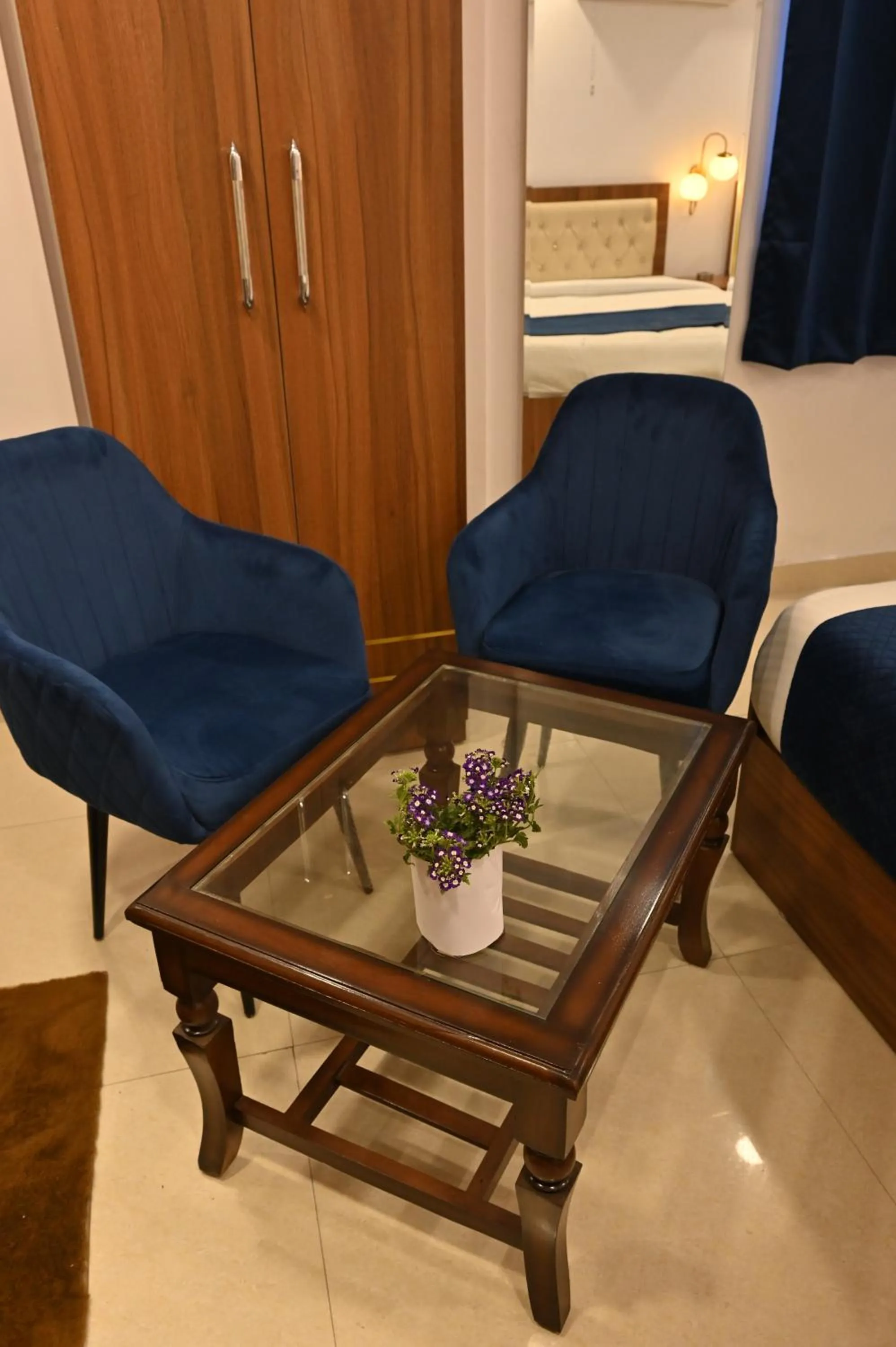 Hotel Down Town Paschim Vihar