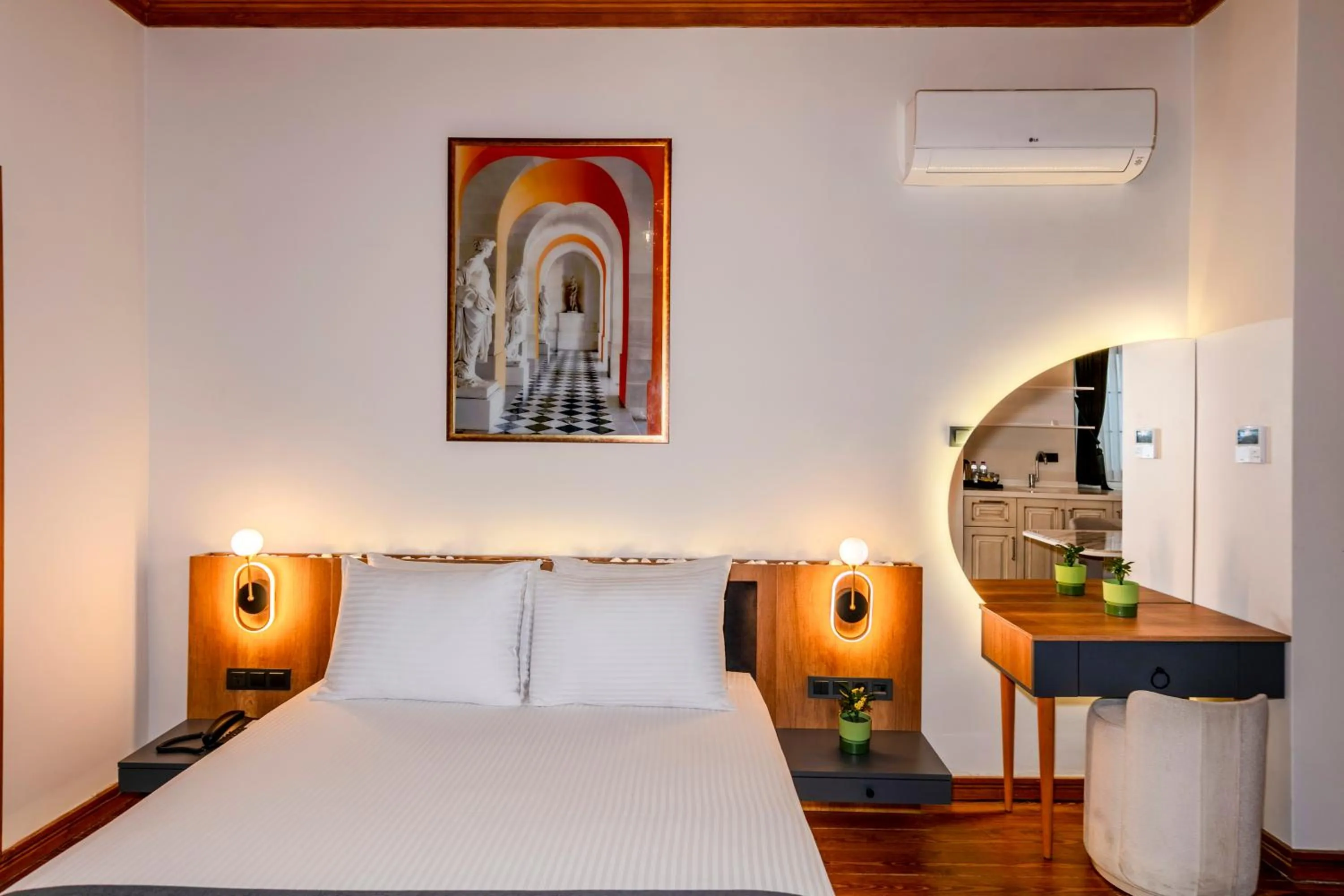 Bed in Elmira Pera Hotel & - Special Class