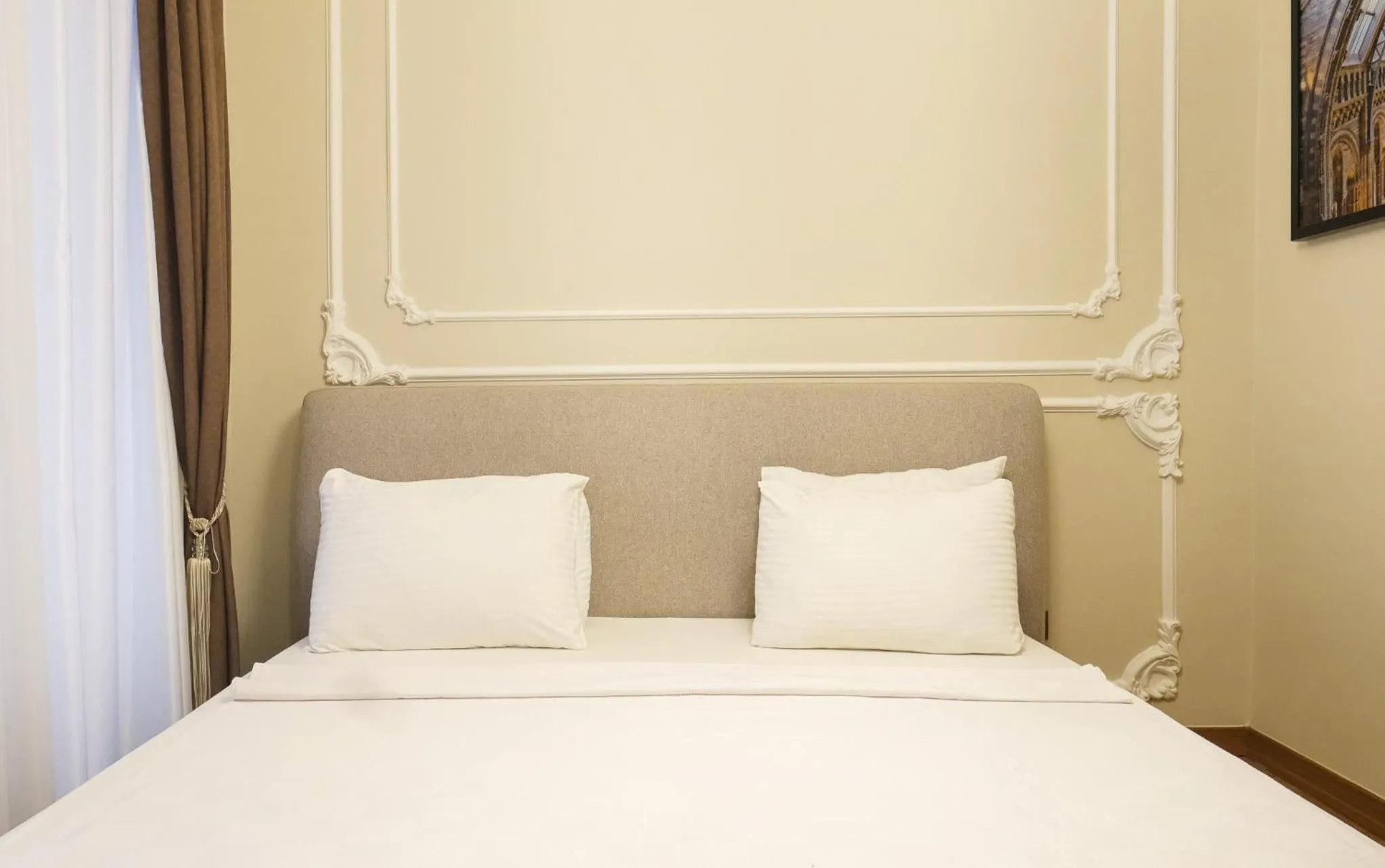 Bed in Elmira Pera Hotel & - Special Class