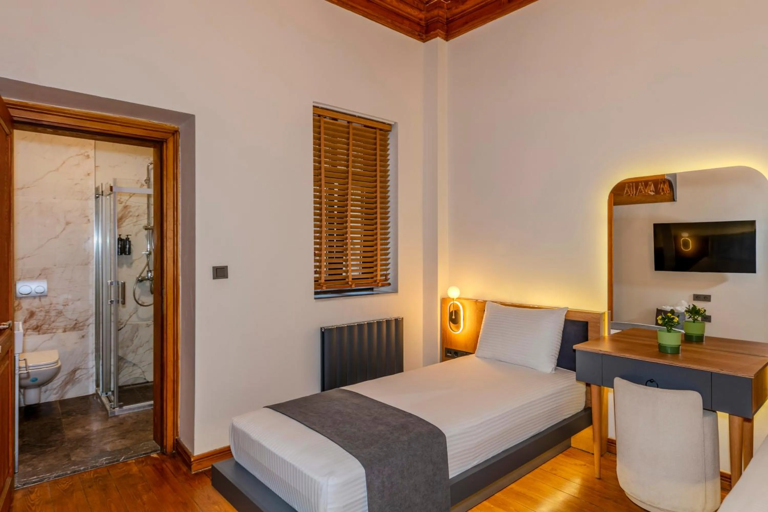 Bedroom, Bed in Elmira Pera Hotel & - Special Class