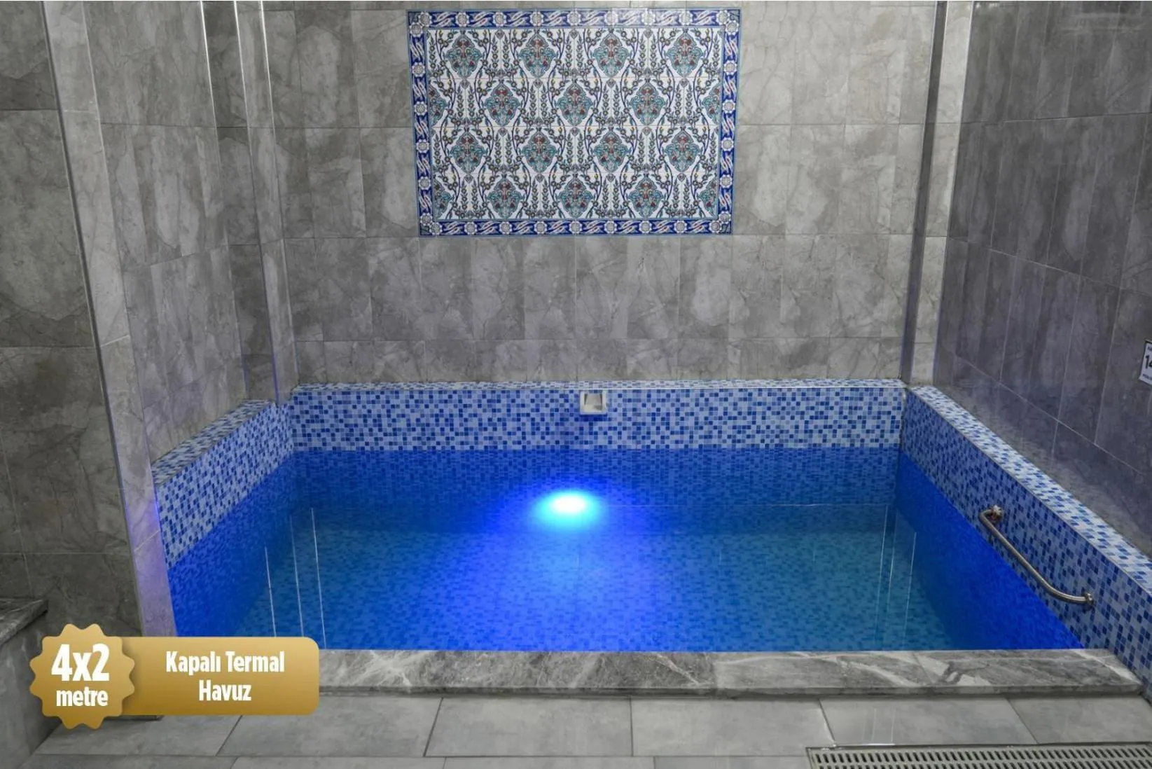 Hot Spring Bath in Villa Kent Termal Otel