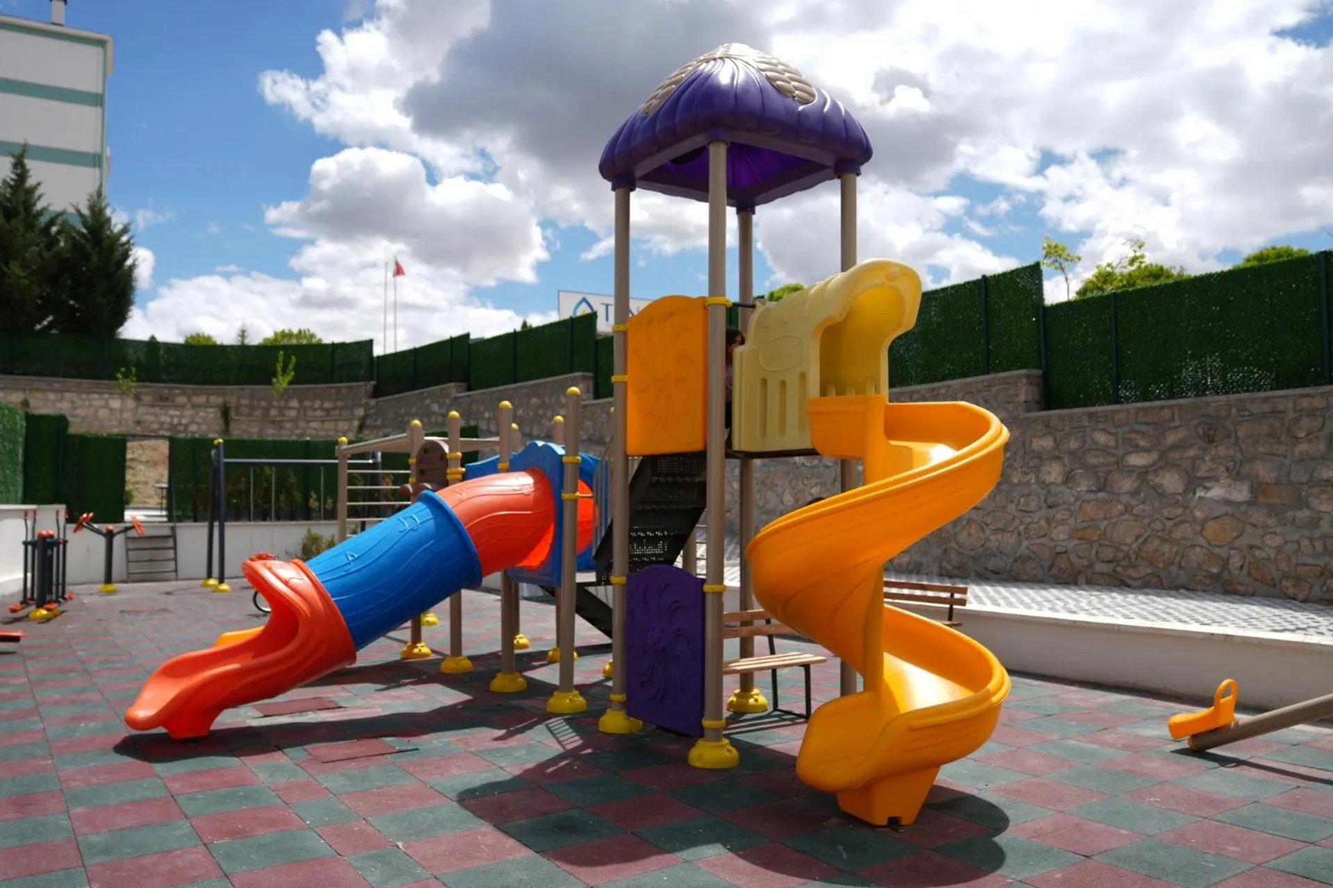 Children play ground in Villa Kent Termal Otel