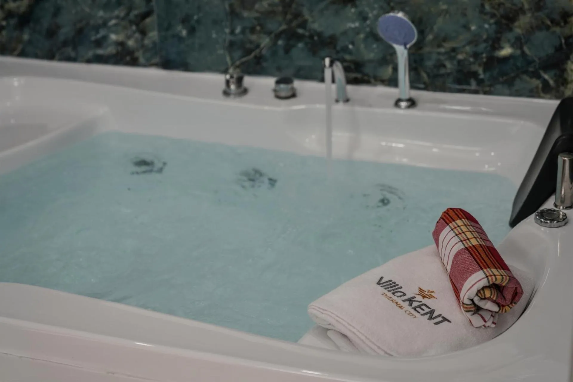 Hot Tub in Villa Kent Termal Otel