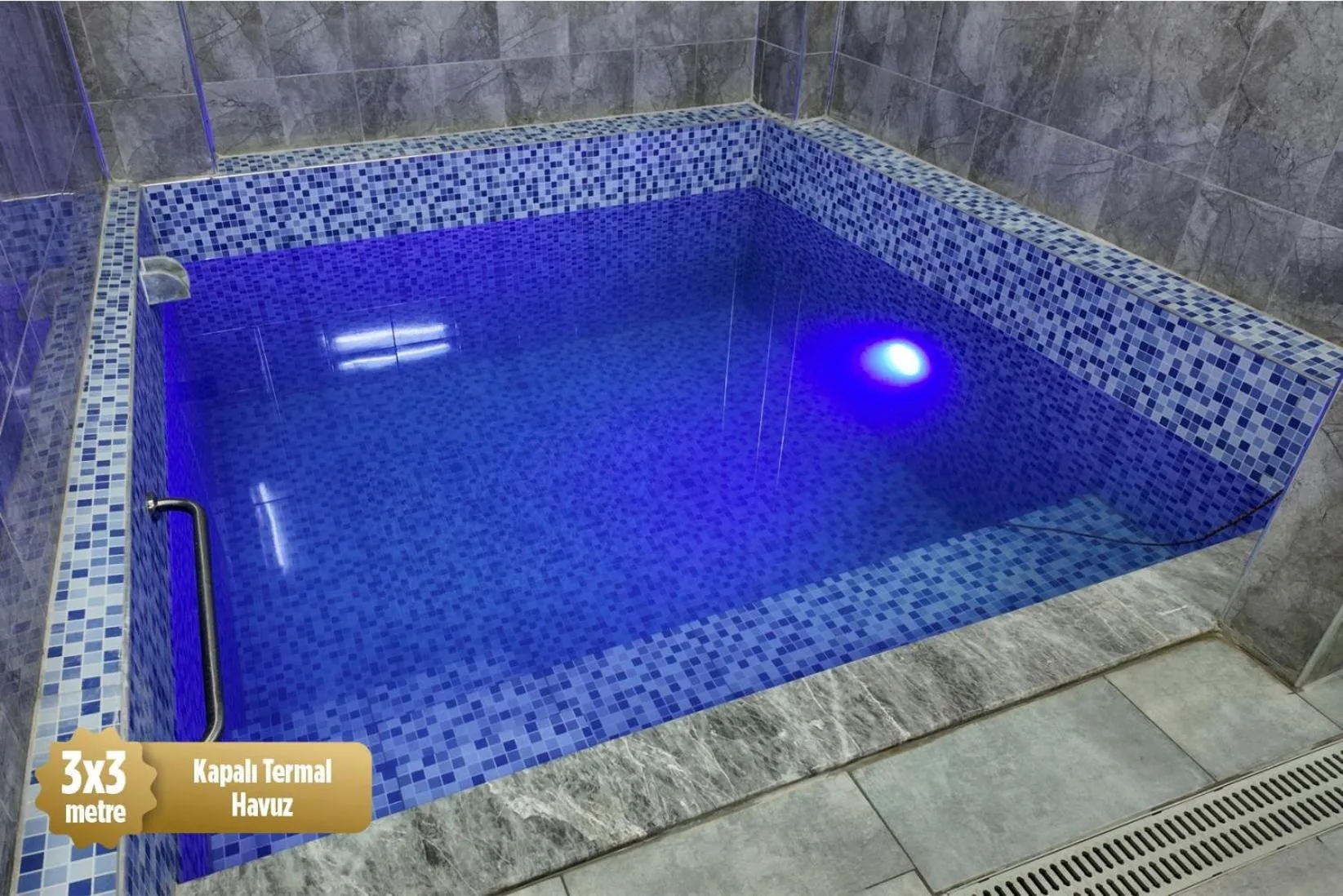 Hot Spring Bath in Villa Kent Termal Otel