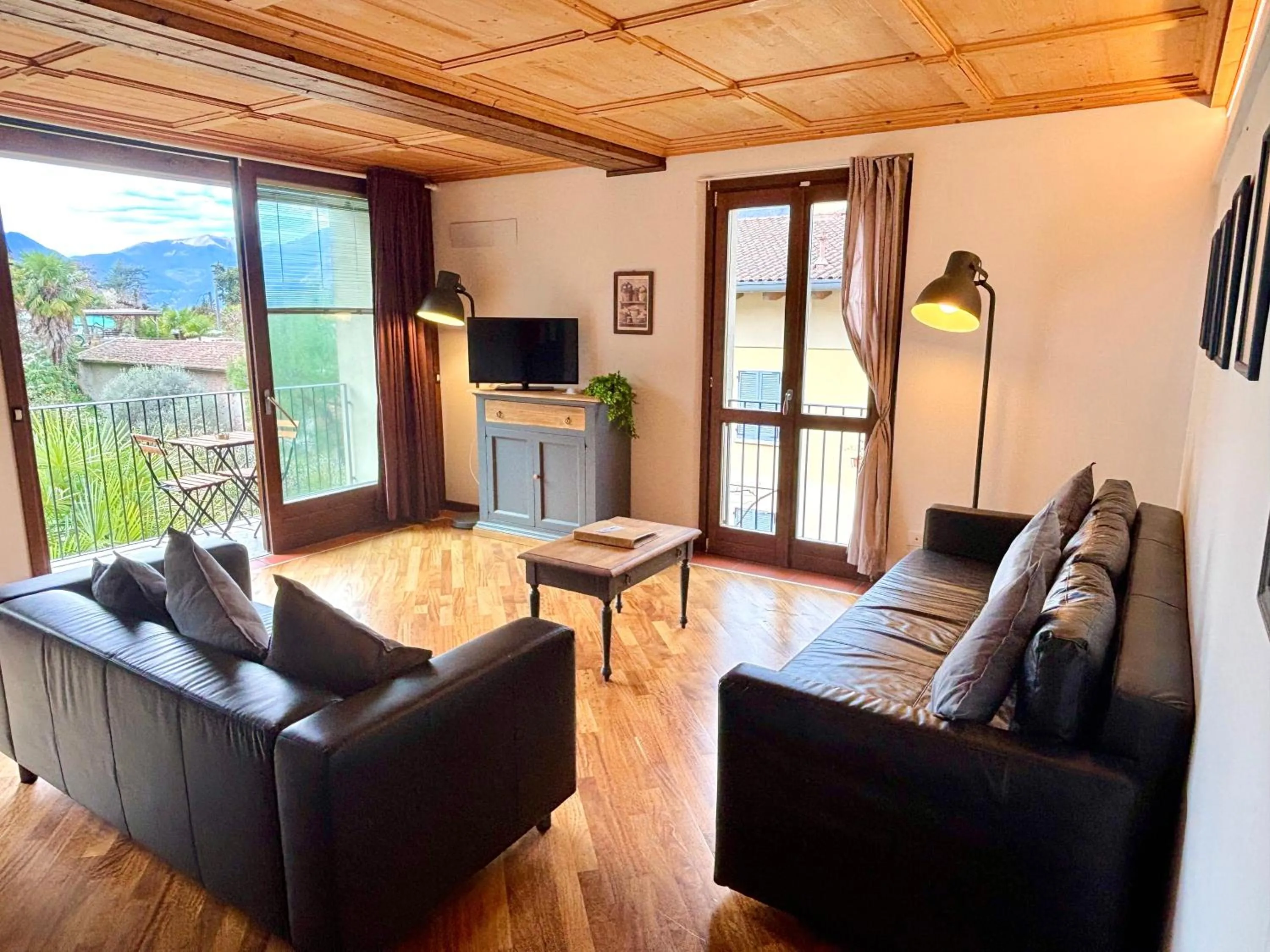 One-Bedroom Apartment with Balcony in Casa Lory
