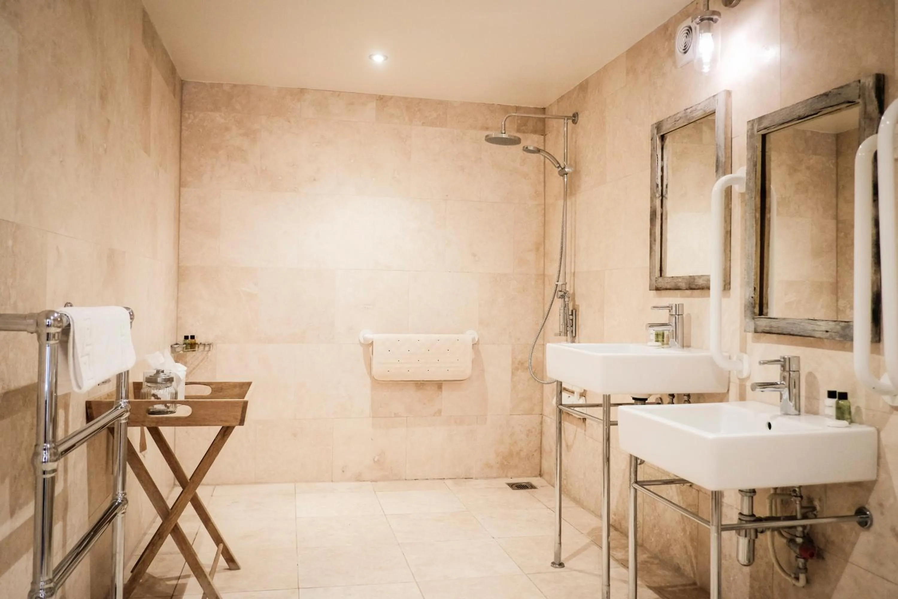 Bathroom in The White Buck