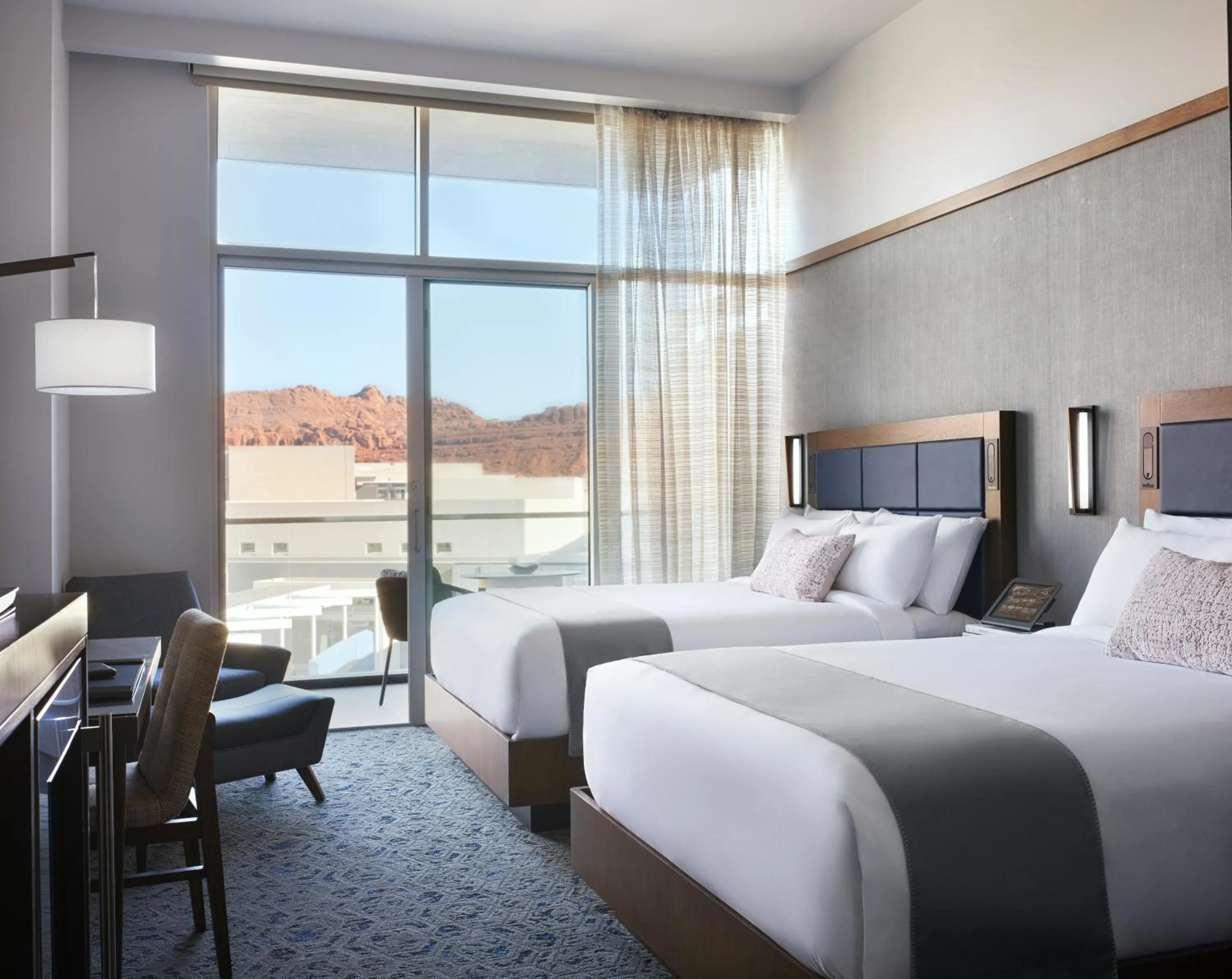 Bedroom, Bed in Black Desert Resort