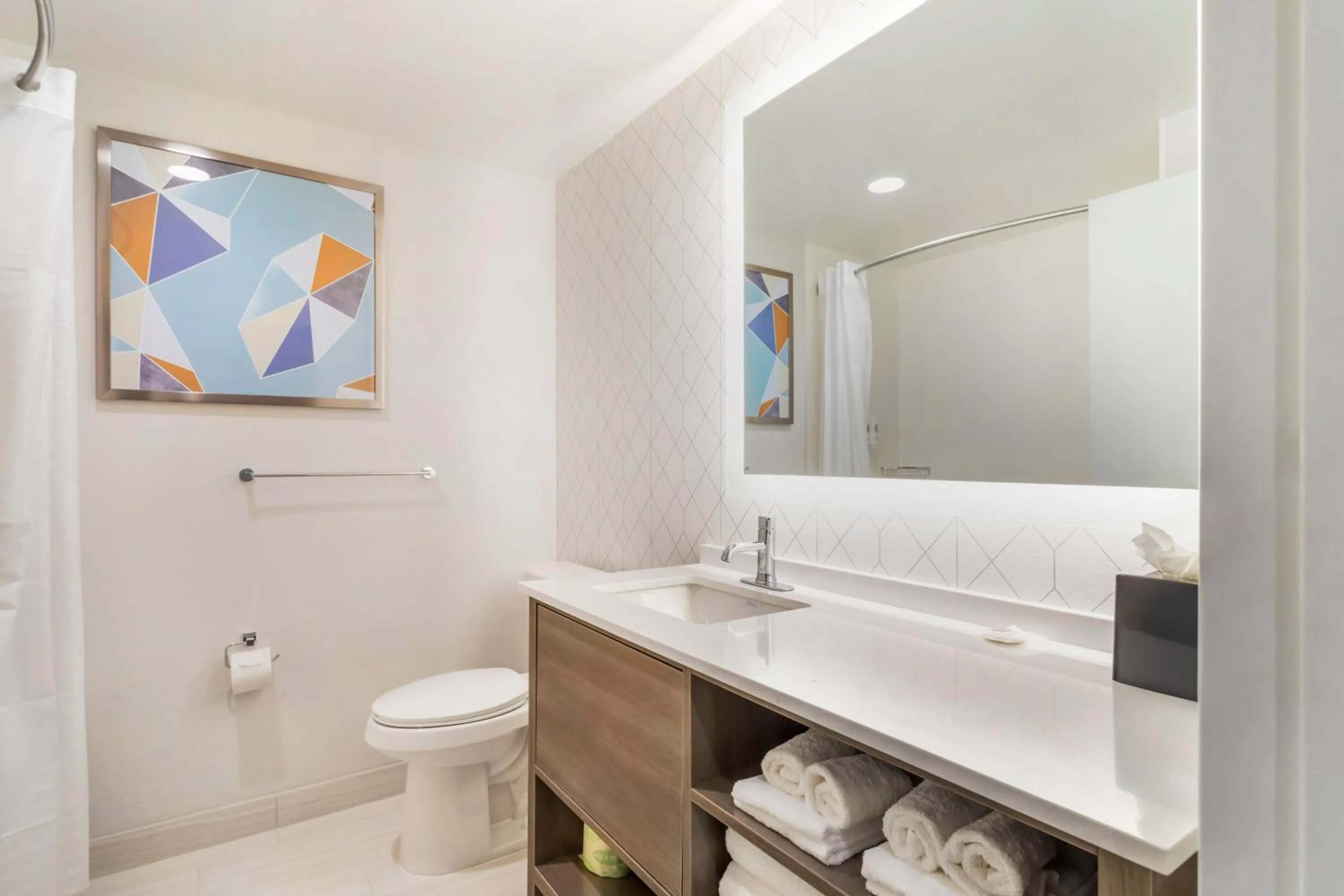 Toilet in Comfort Suites Gatlinburg Downtown-Convention Center