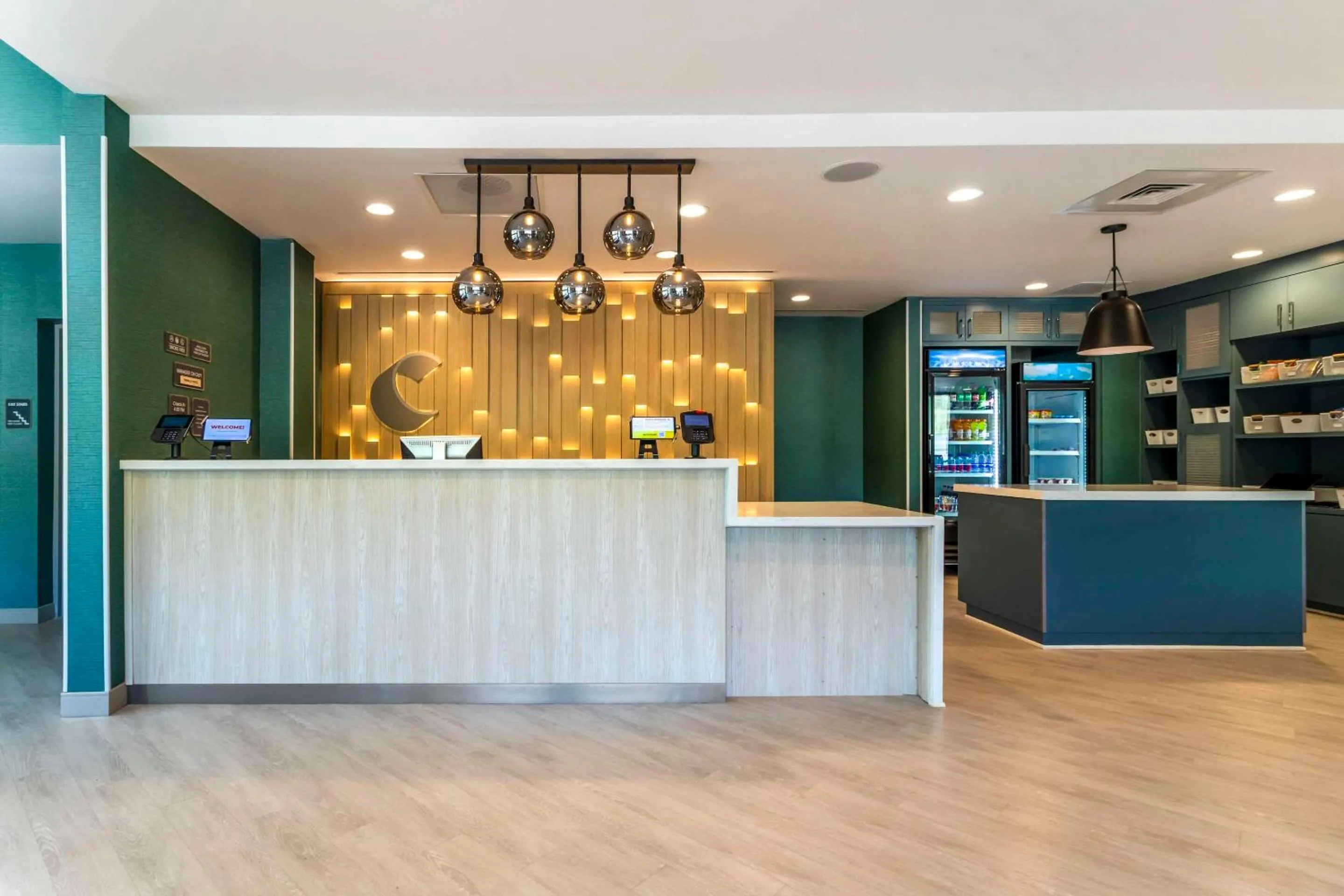 Lobby or reception in Comfort Suites Gatlinburg Downtown-Convention Center