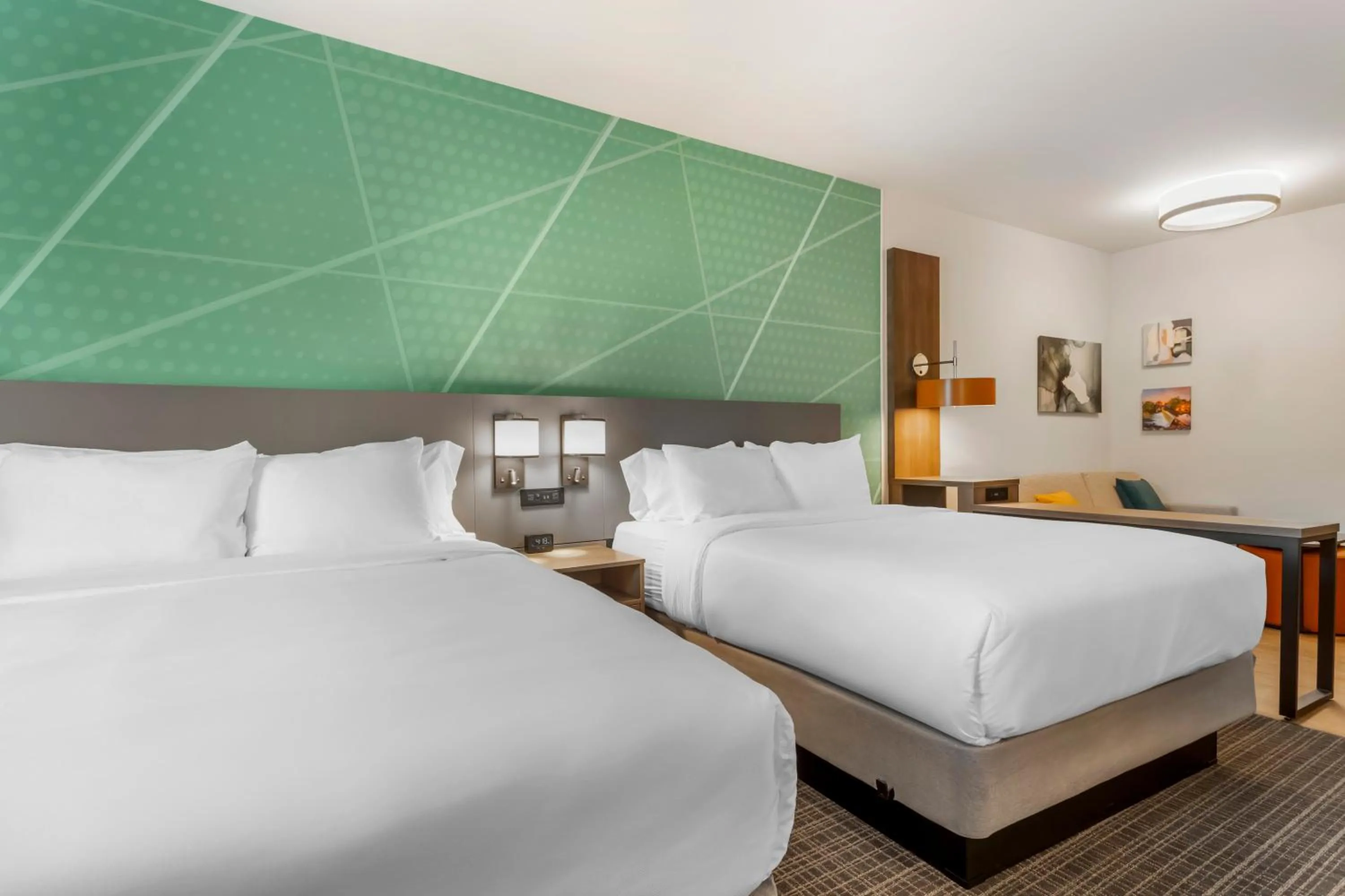 Bed in Comfort Suites Gatlinburg Downtown-Convention Center