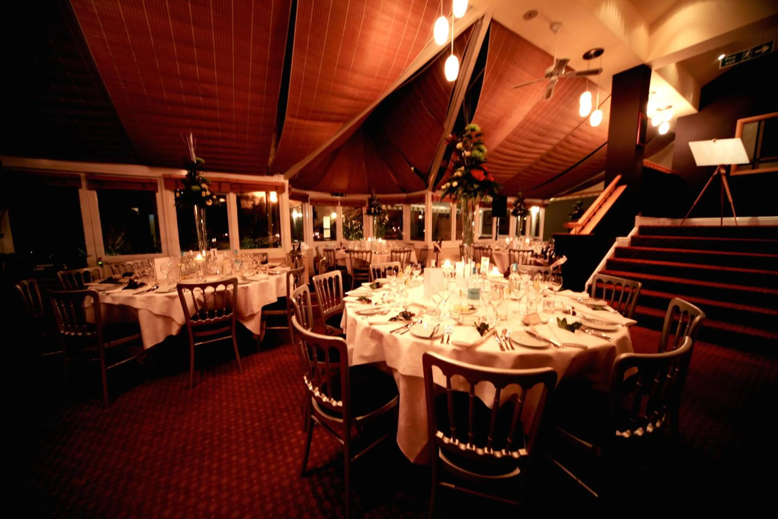 Banquet/Function facilities, Restaurant/Places to Eat in Kingston Lodge Hotel