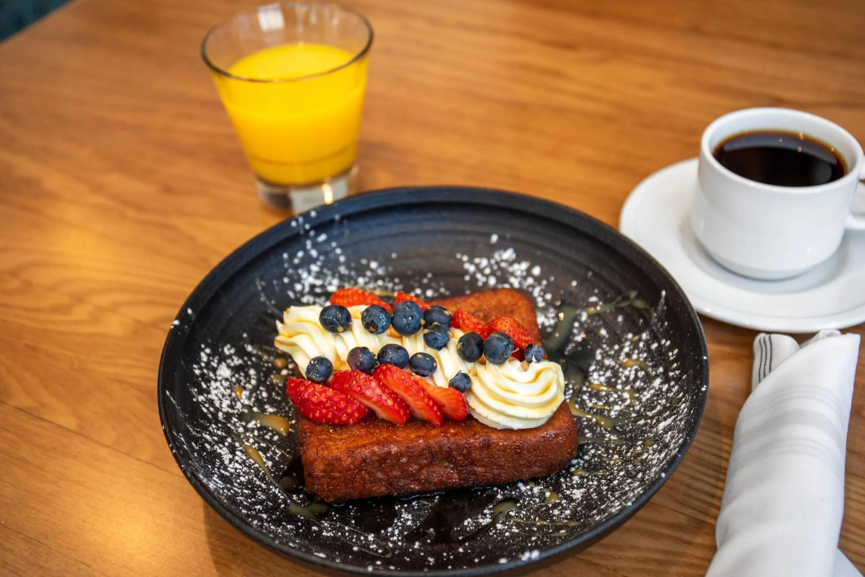 Restaurant/places to eat in Cambria Hotel Denver Downtown RiNo