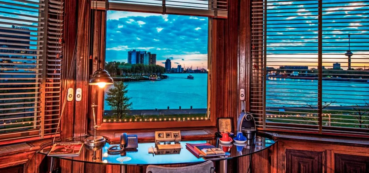 City view in Hotel New York by WestCord