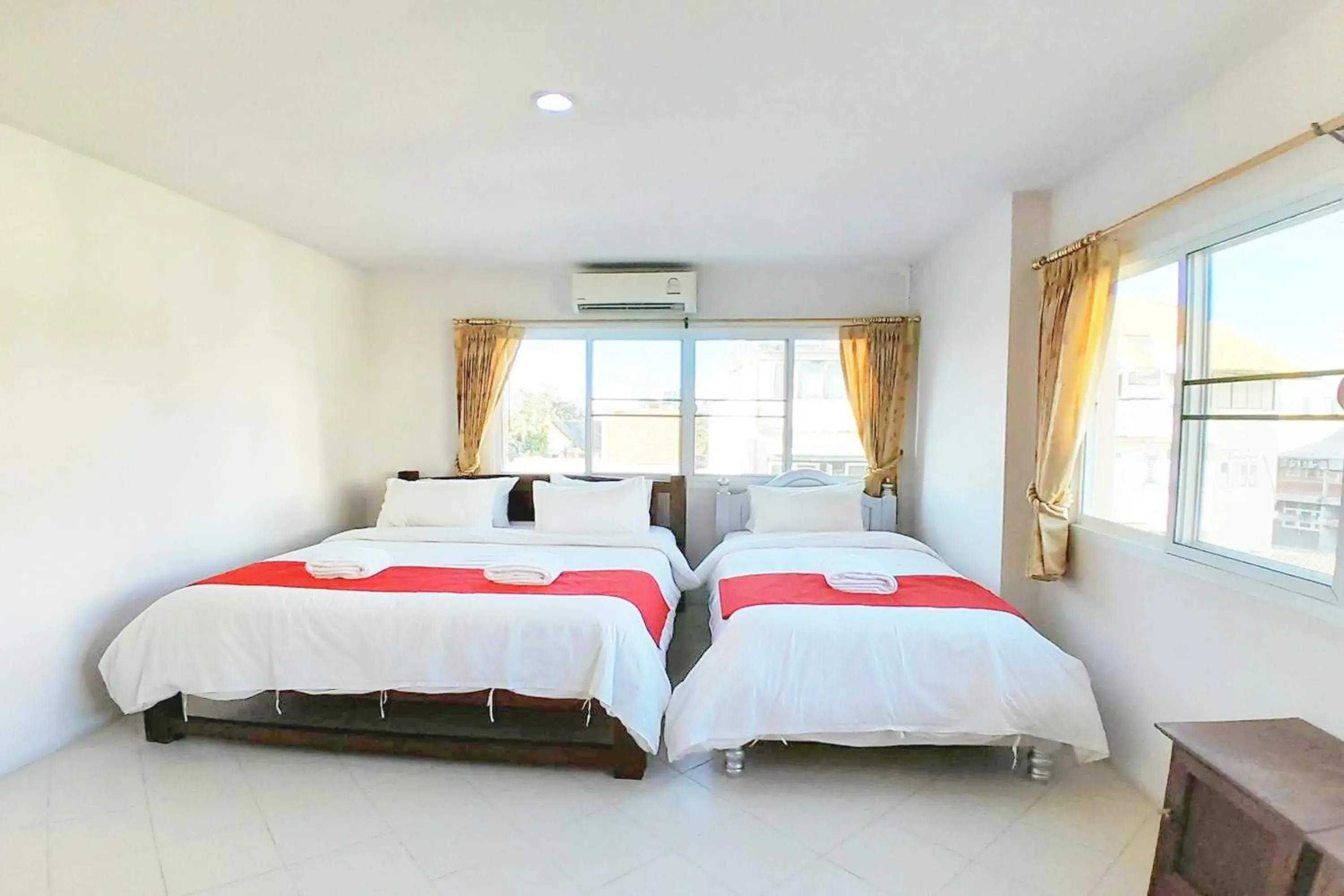 Family Room in Budget Stars Hotel Chiang Mai Family Room in Budget Stars Hotel Chiang Mai