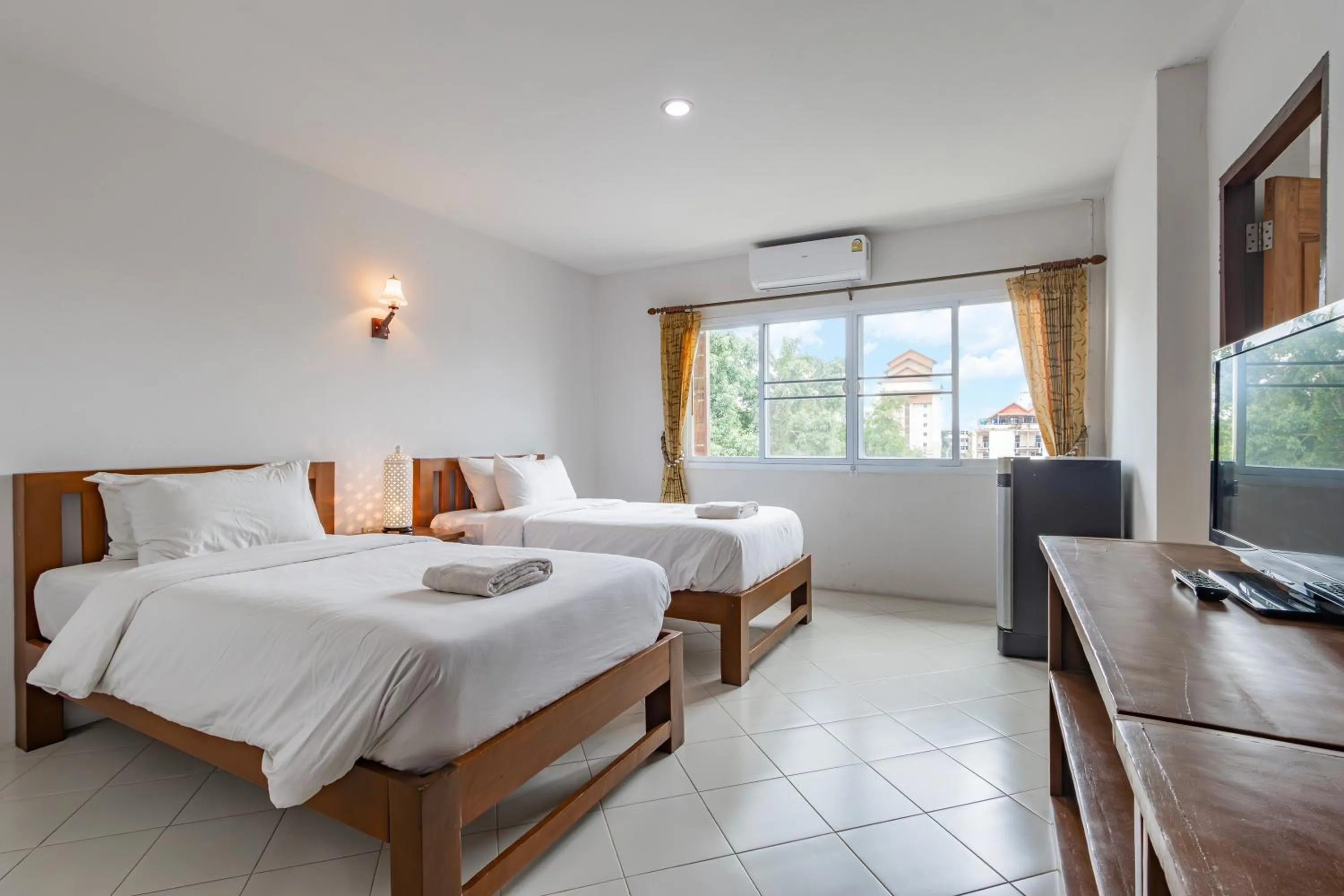 Bedroom, Bed in Budget Stars Hotel Chiang Mai