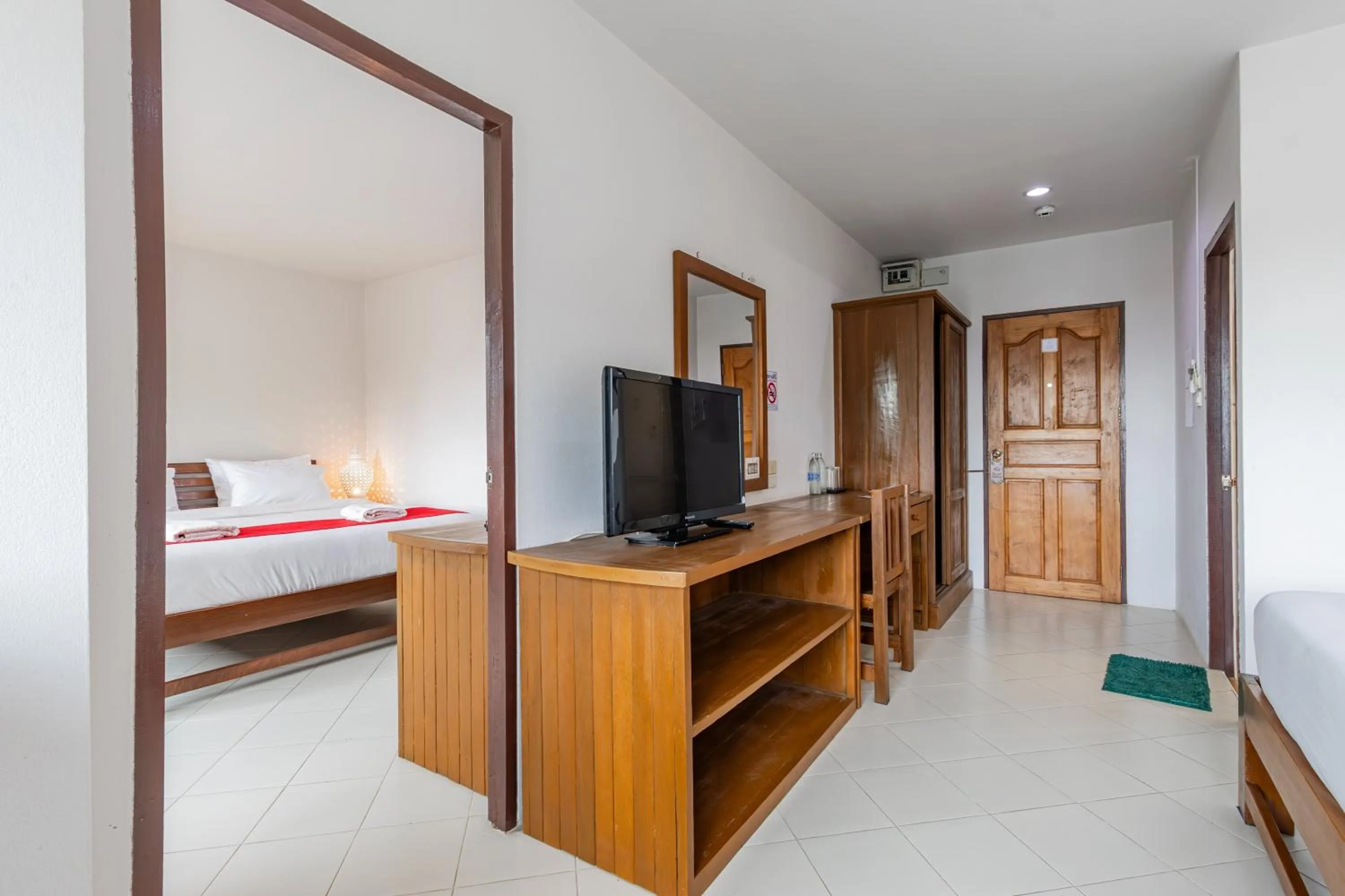 Bedroom, Bed in Budget Stars Hotel Chiang Mai