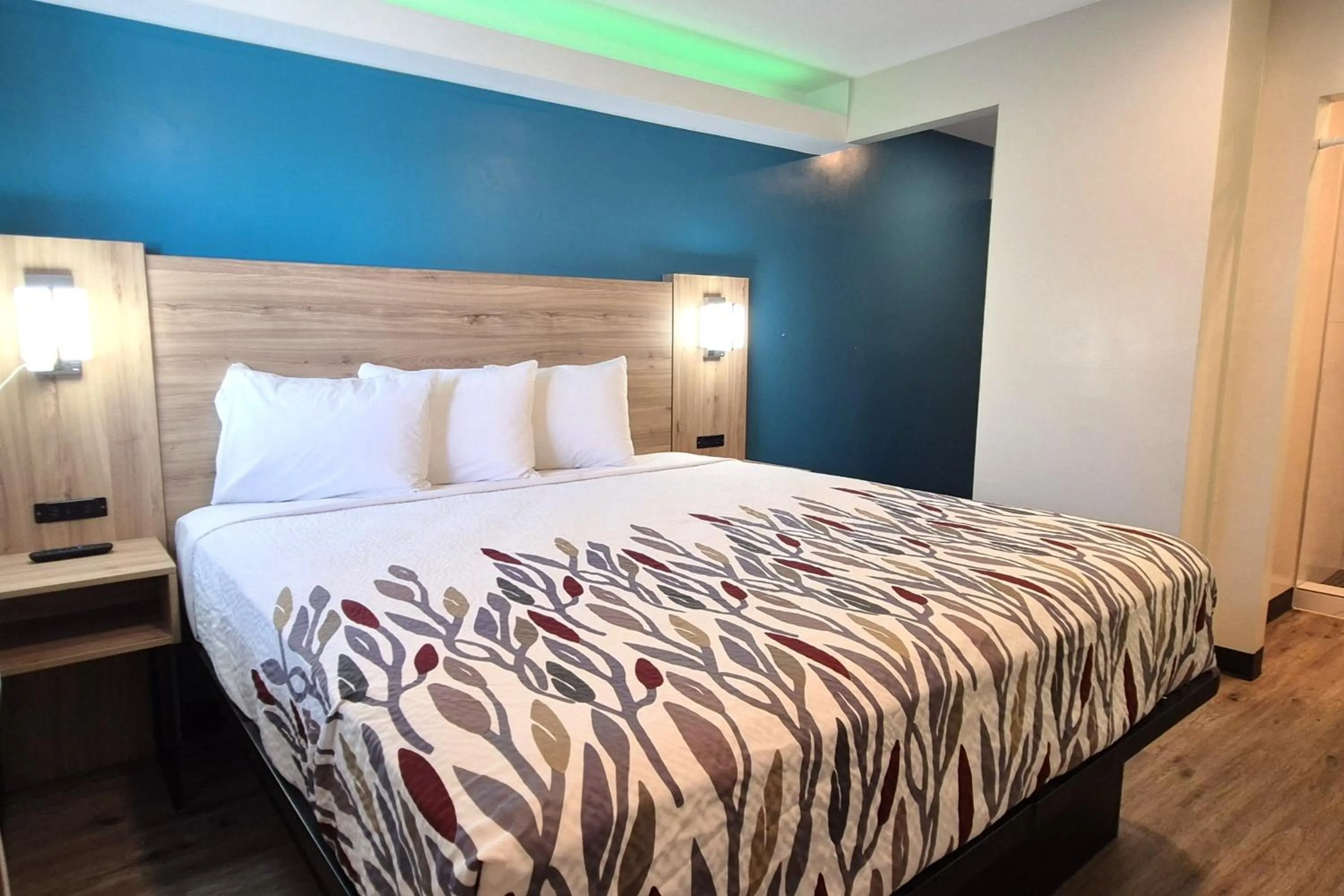 Bedroom, Bed in Exclusivo Inn by OYO Grand Prairie, TX