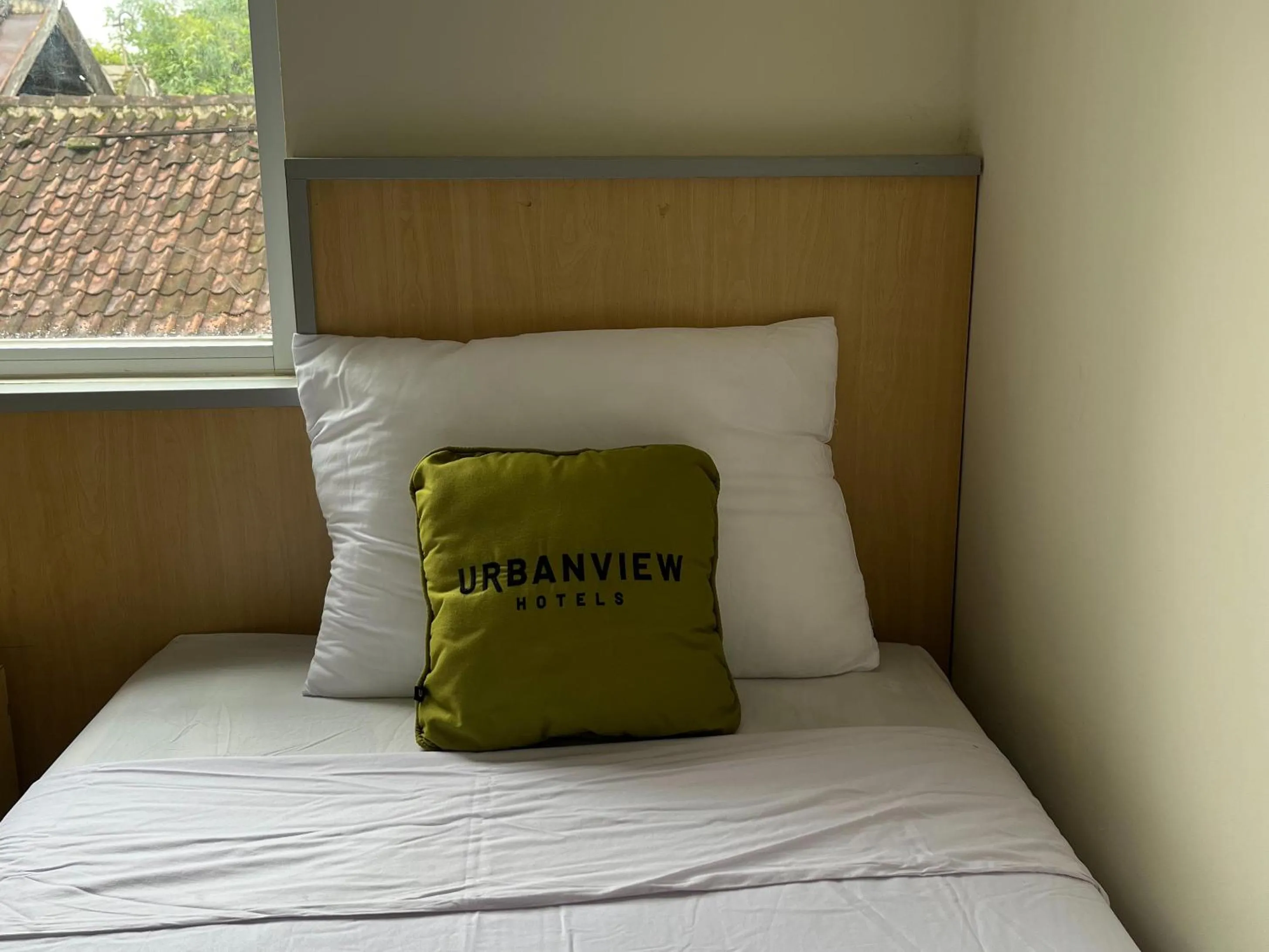 Bedroom, Bed in Urbanview Indria Inn Solo by RedDoorz