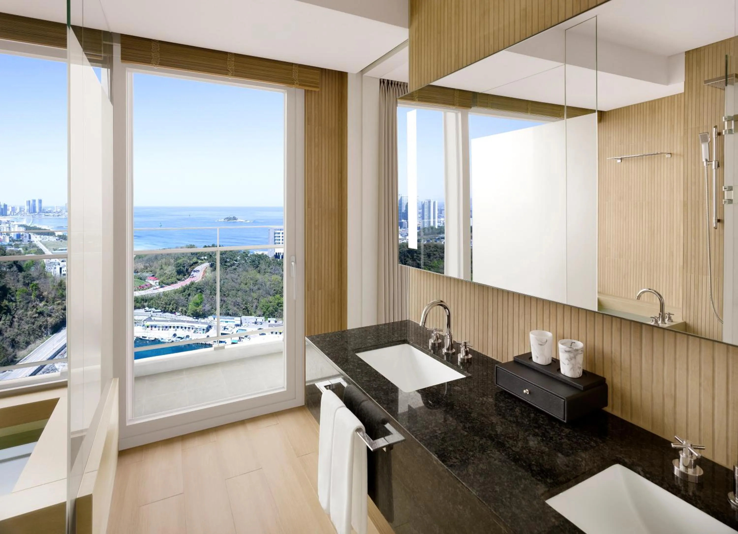 Bathroom in Cassia Sokcho