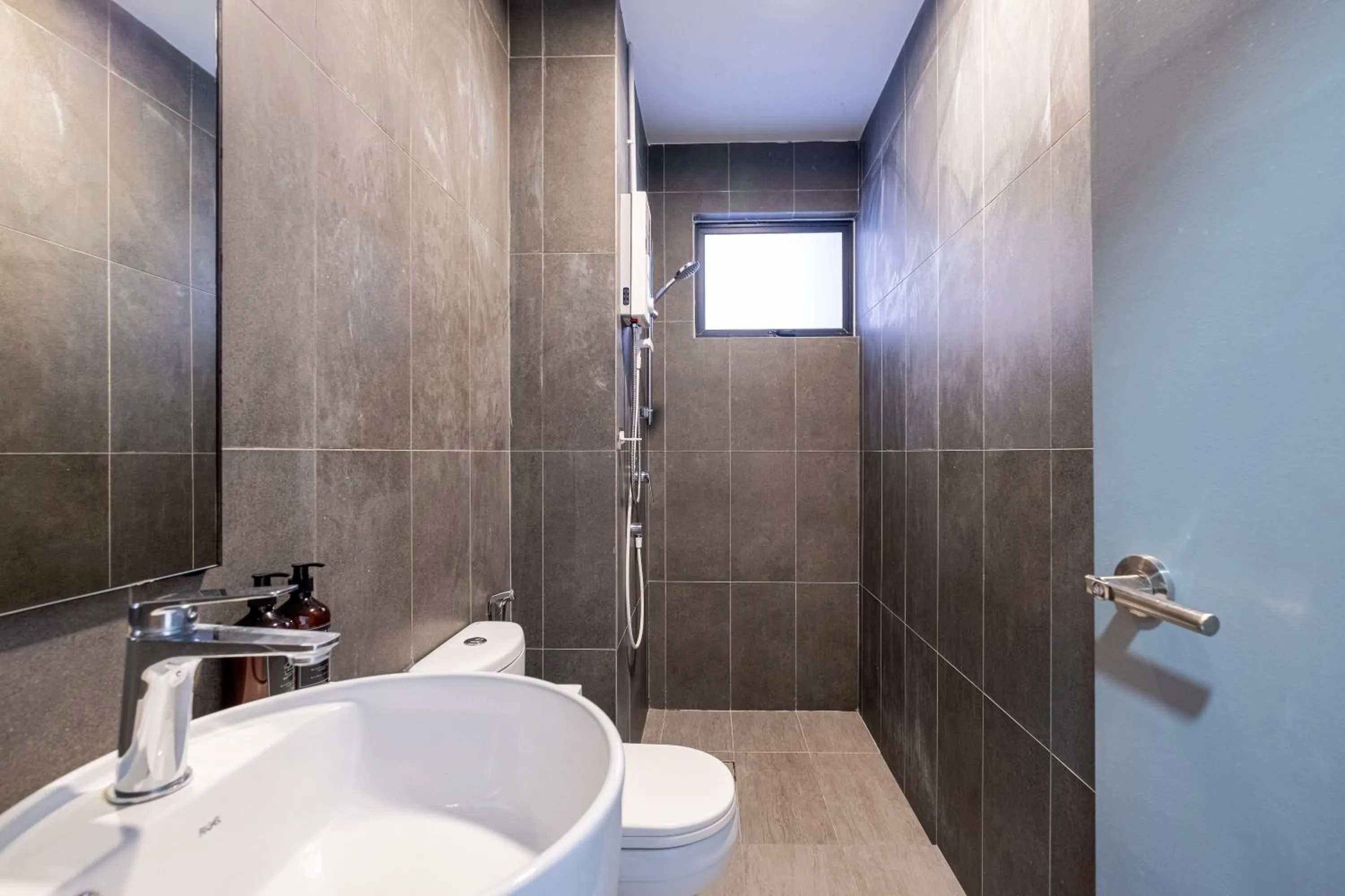 Premium Classy 4Room@Astoria Ampang 12pax 6km KLCC